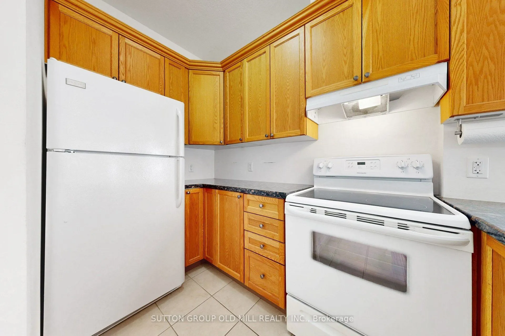 95 Wilson St Street W #102