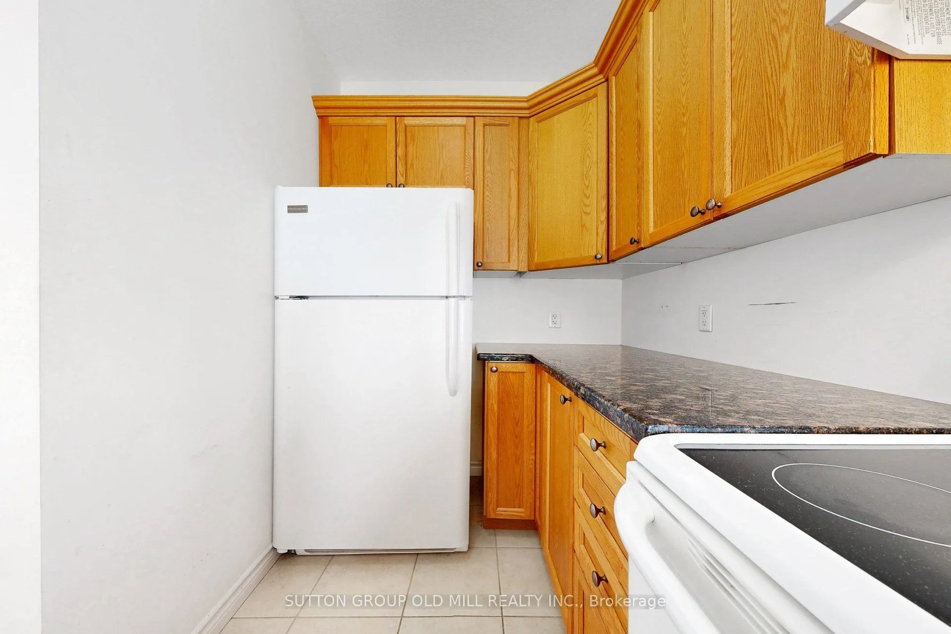 95 Wilson St Street W #102