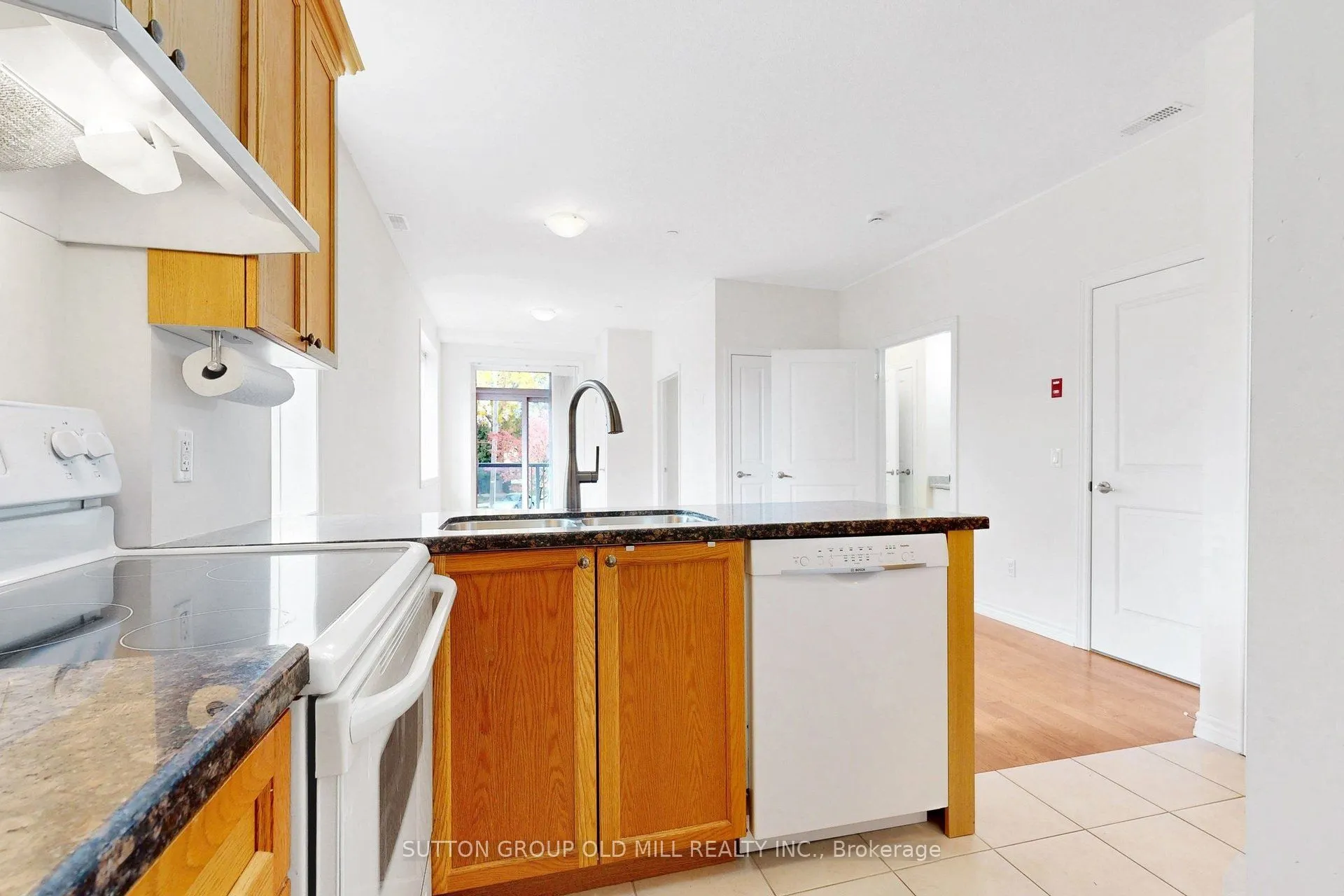 95 Wilson St Street W #102