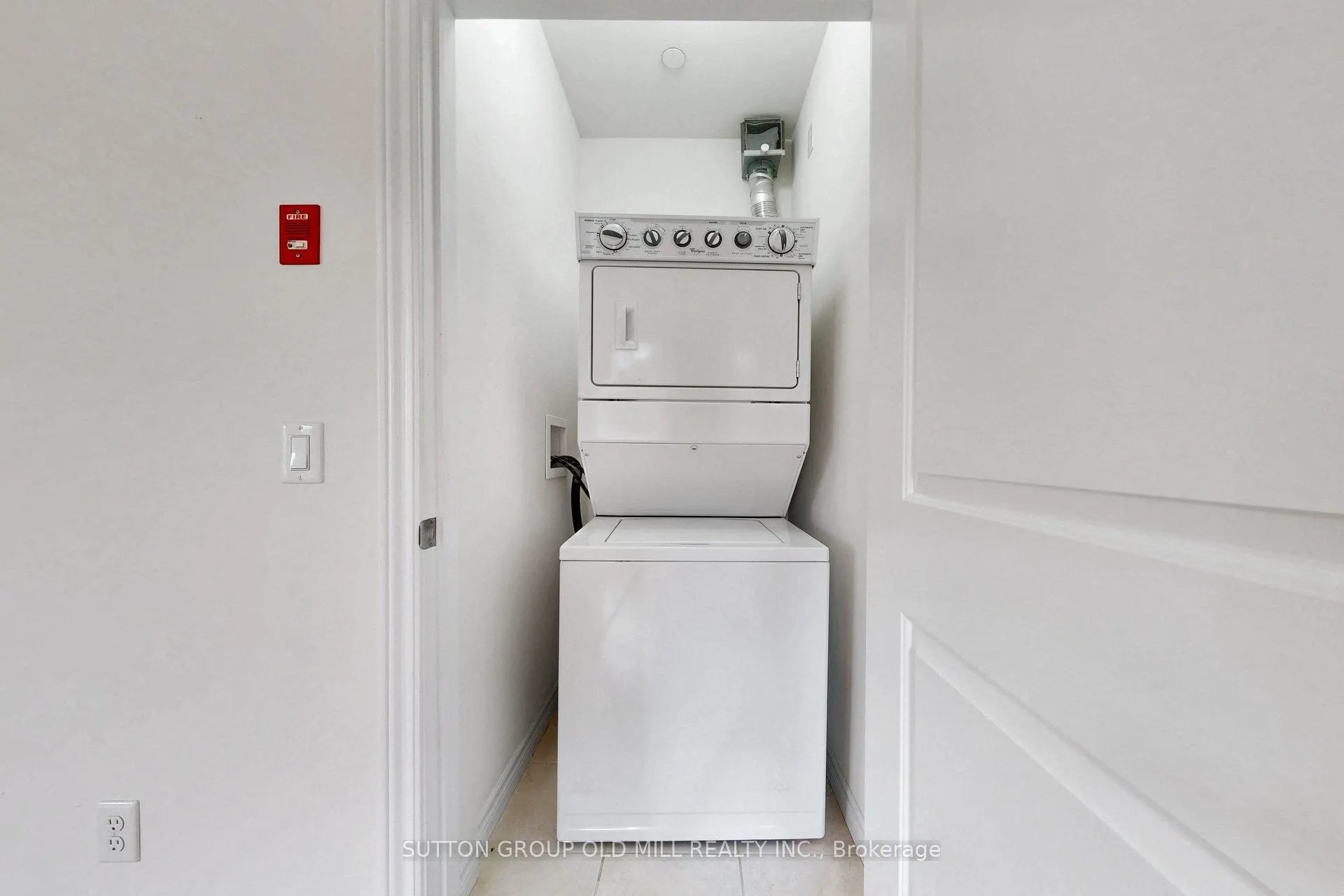 95 Wilson St Street W #102