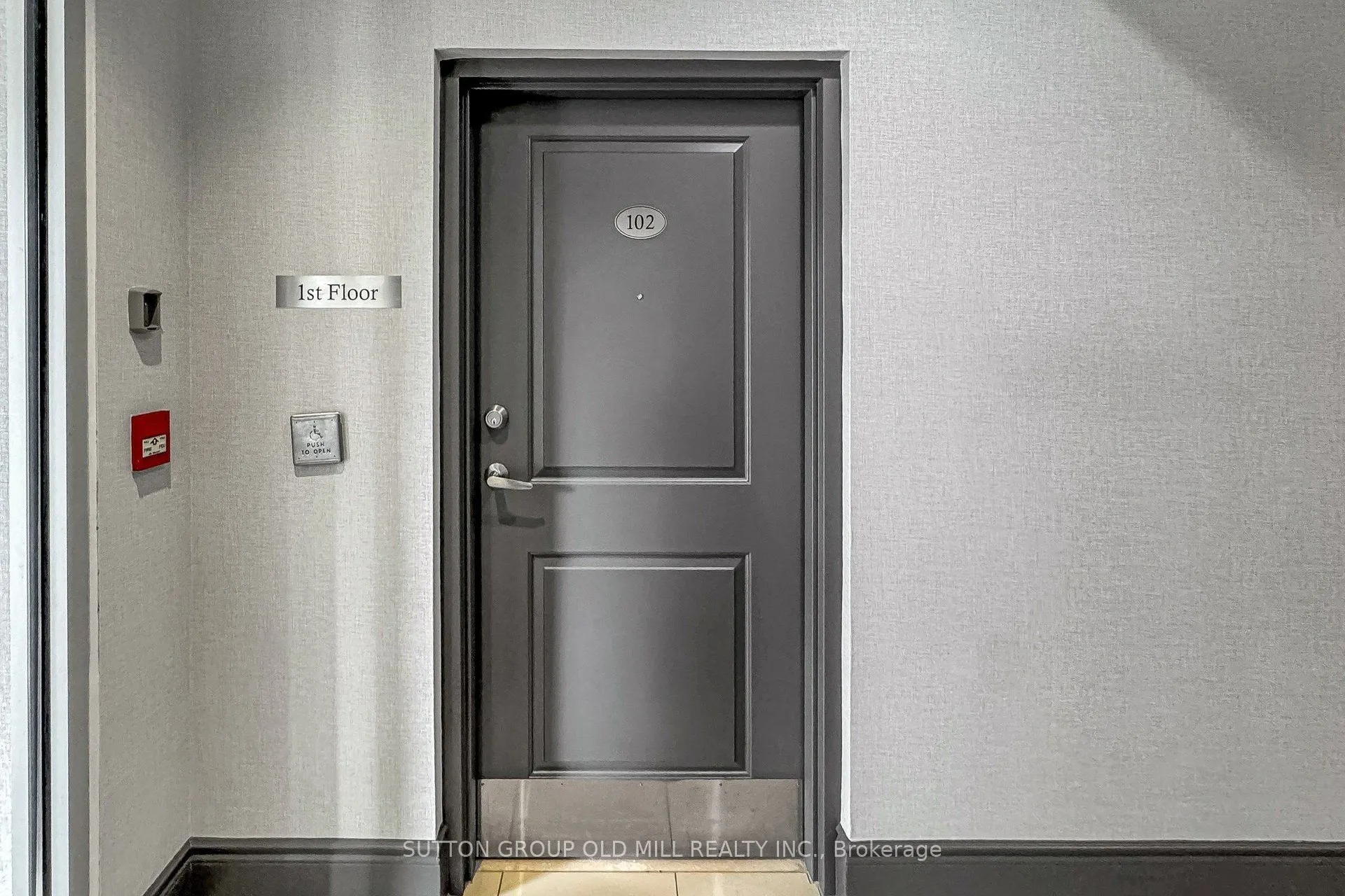 95 Wilson St Street W #102