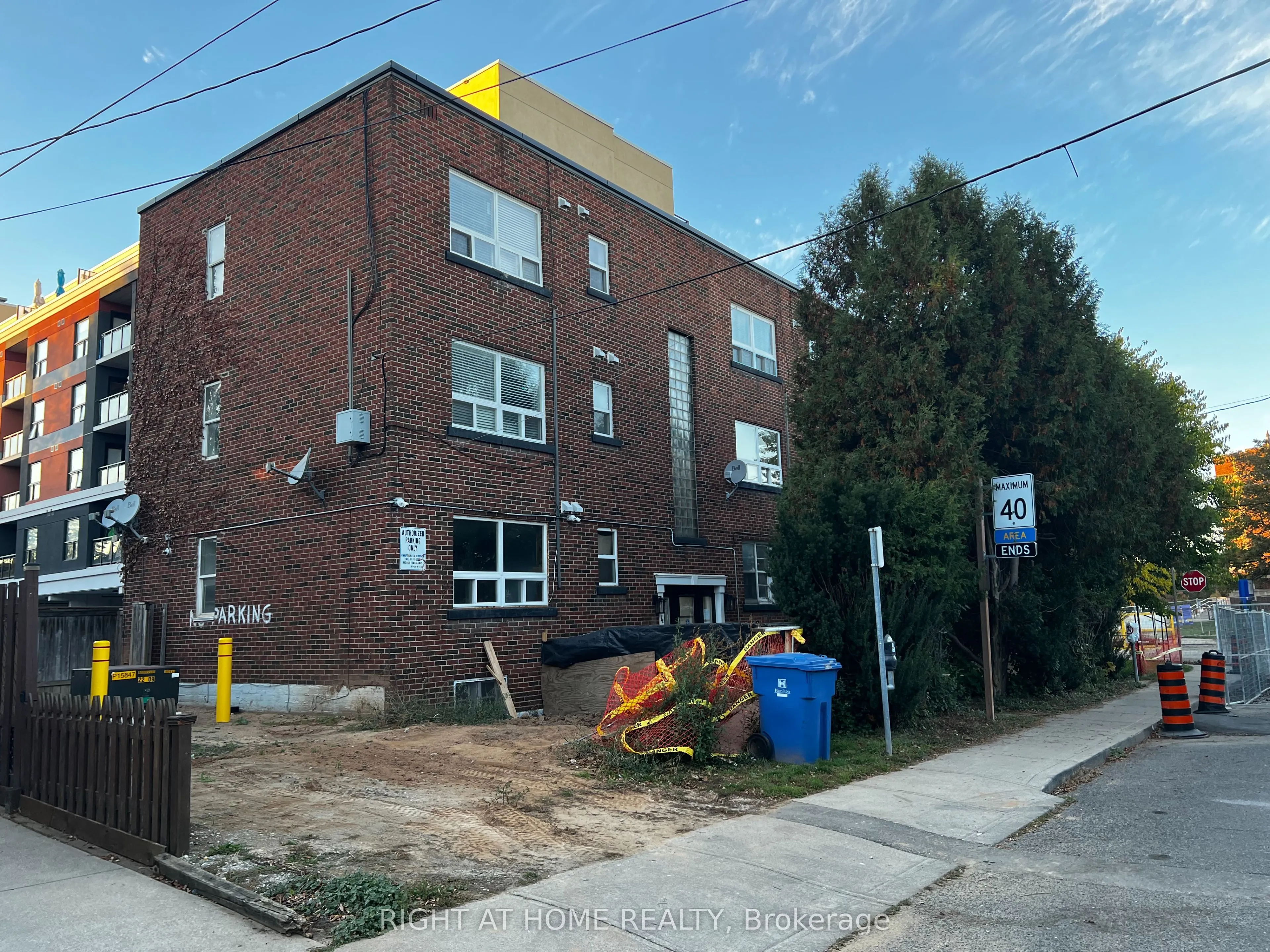 4 Grosvenor Avenue S #Unit 6