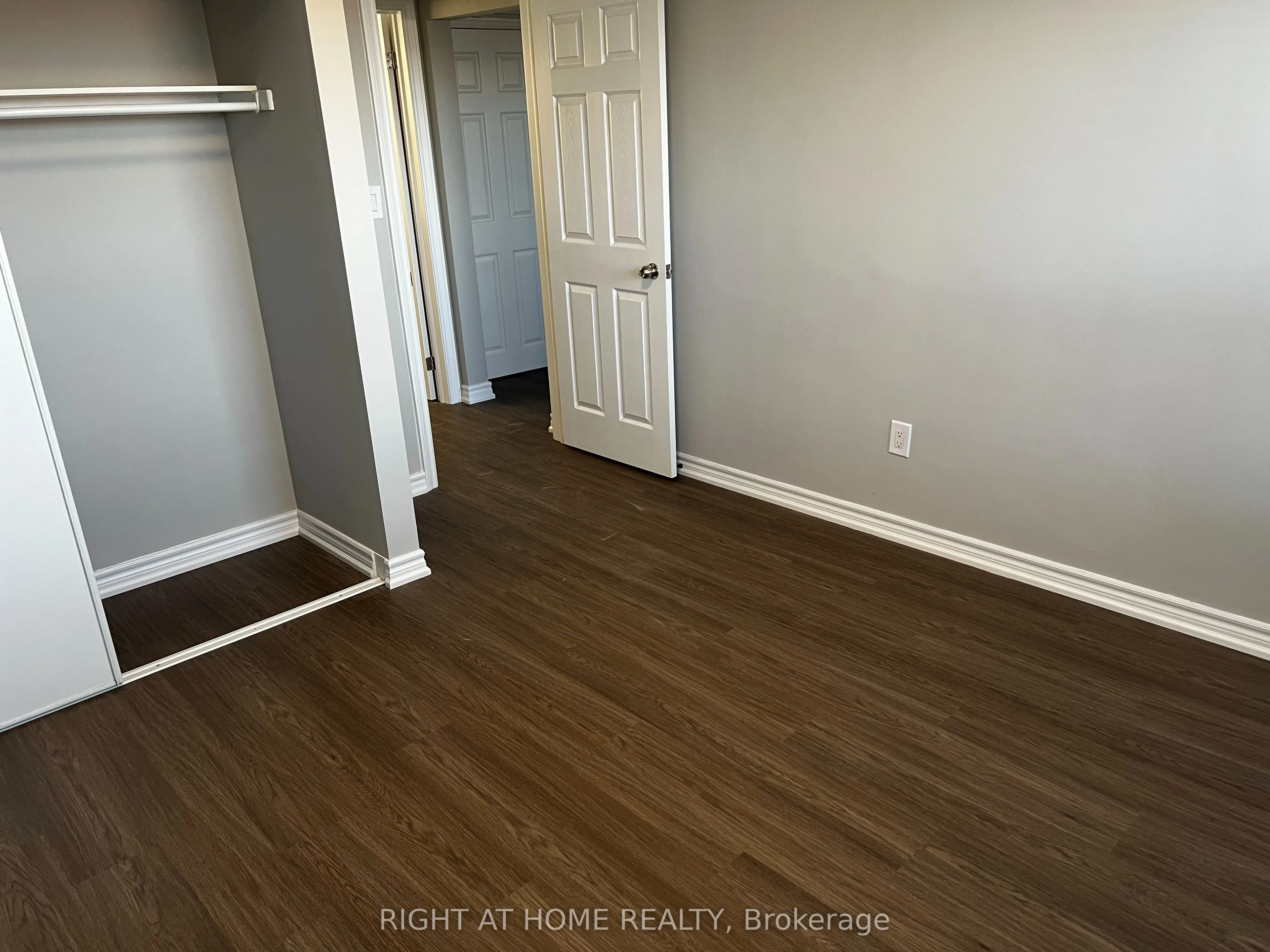 4 Grosvenor Avenue S #Unit 6