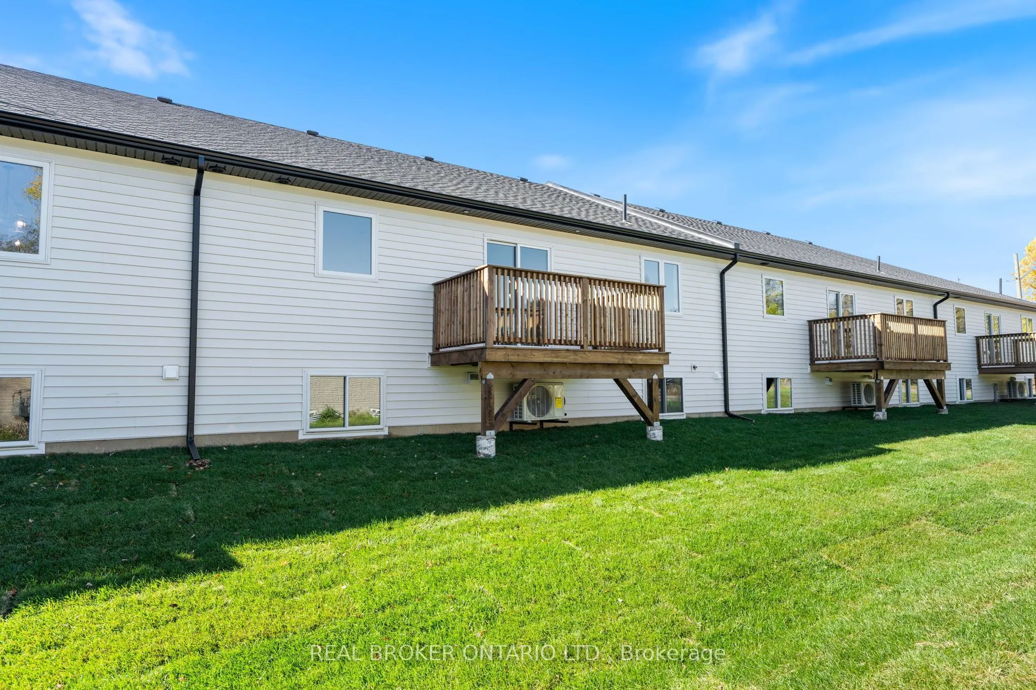 155 DAVIS Street #2