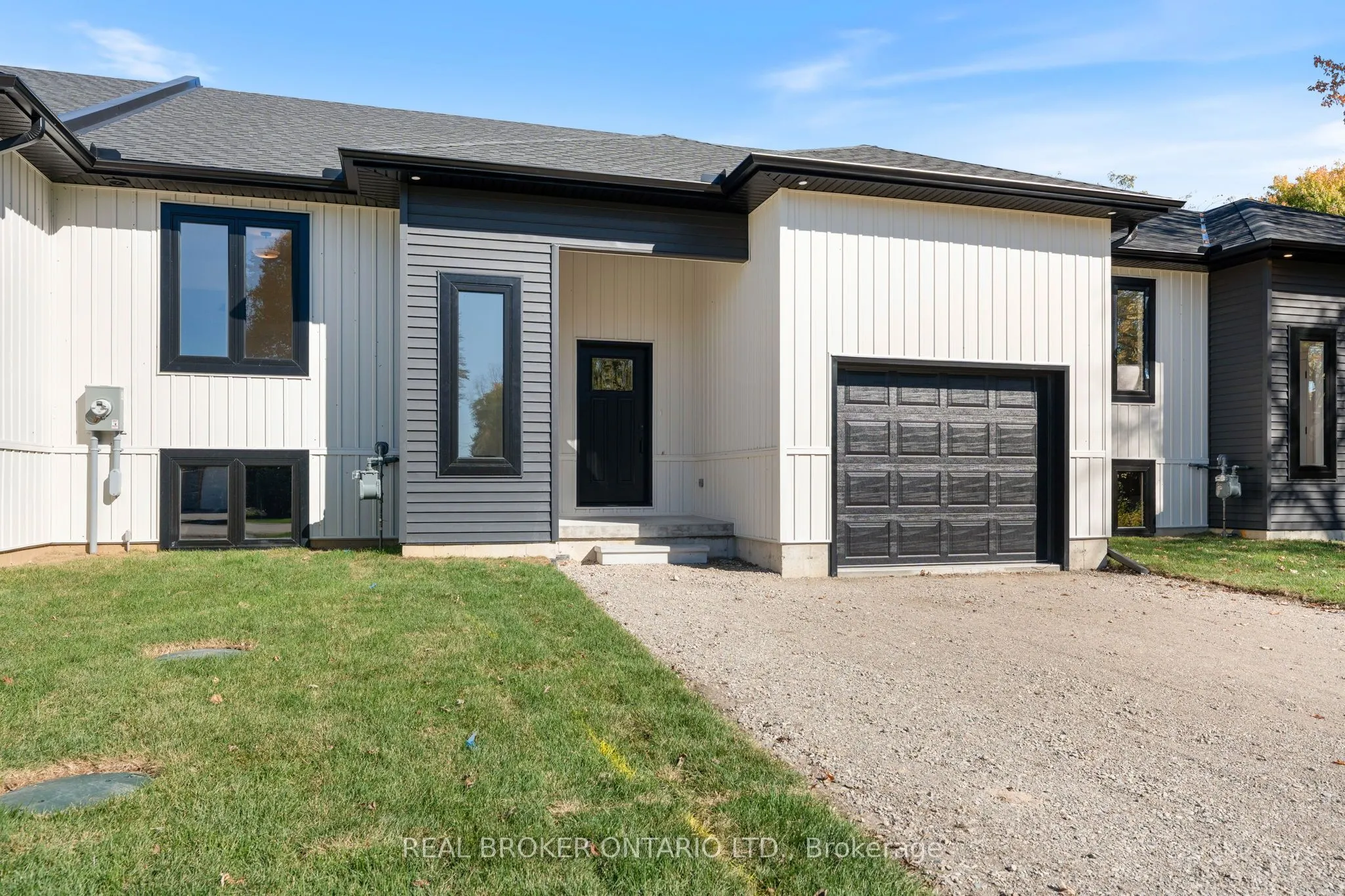 153 DAVIS Street #3