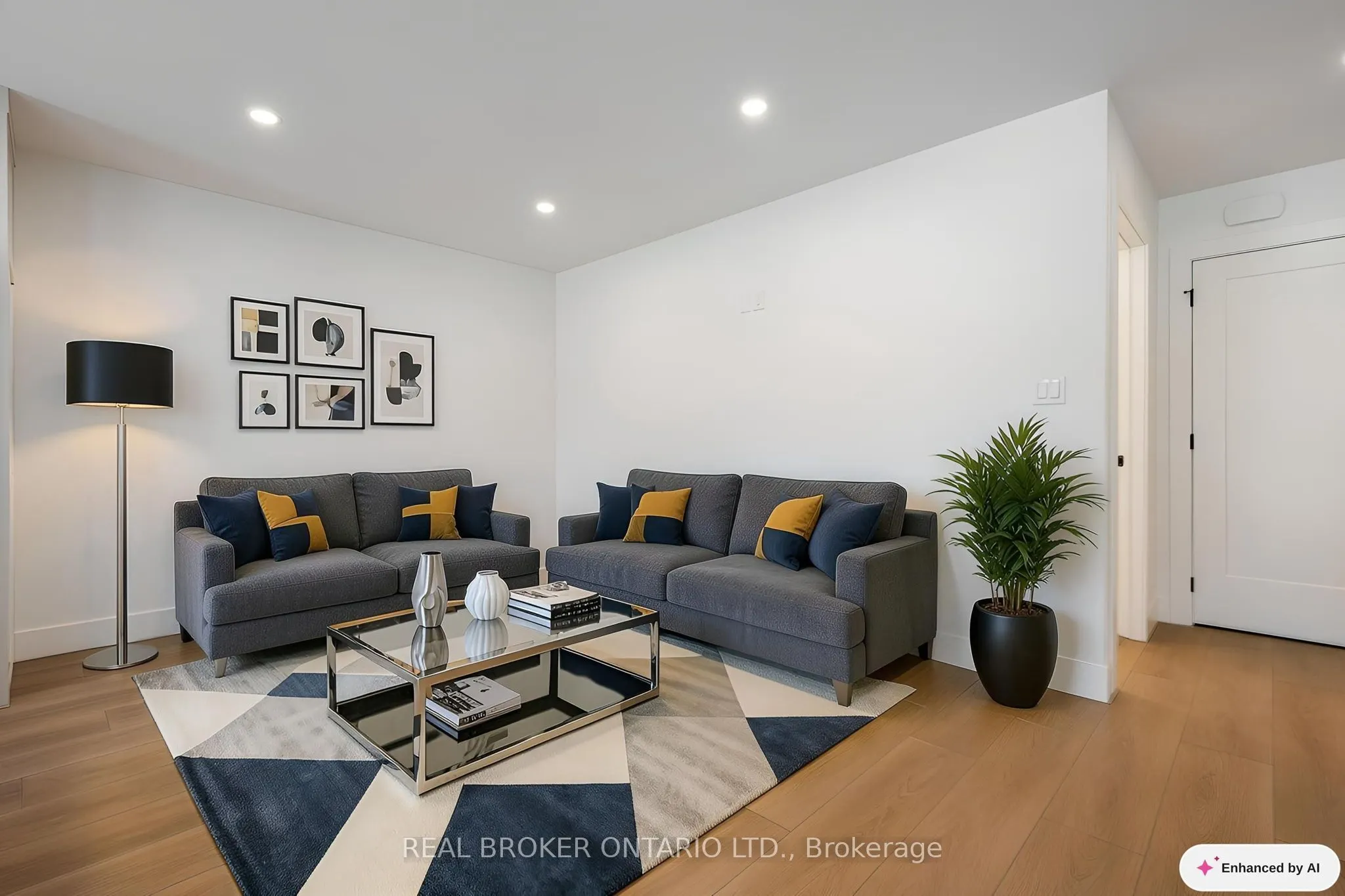 153 DAVIS Street #3