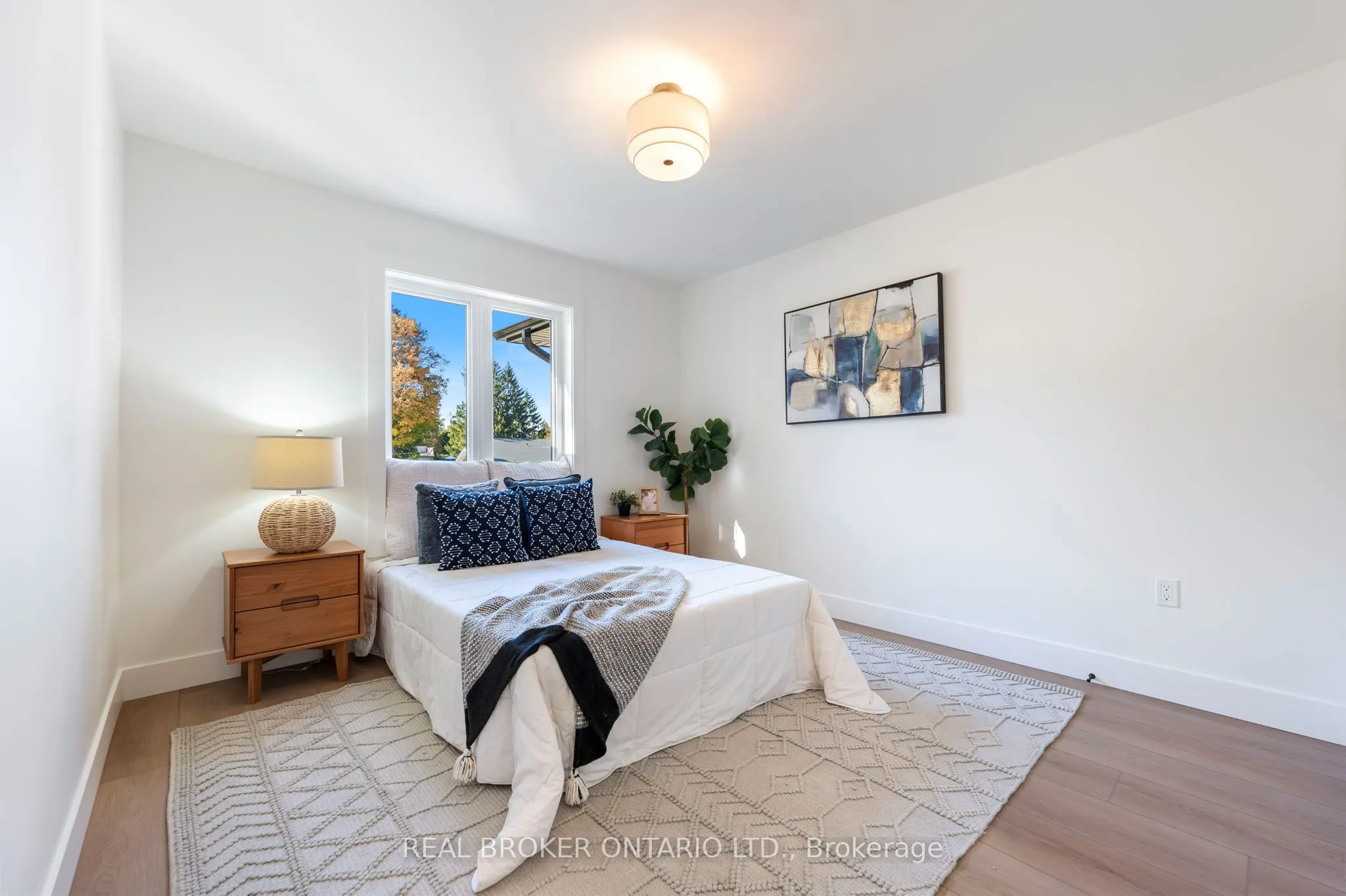 151 DAVIS Street #4