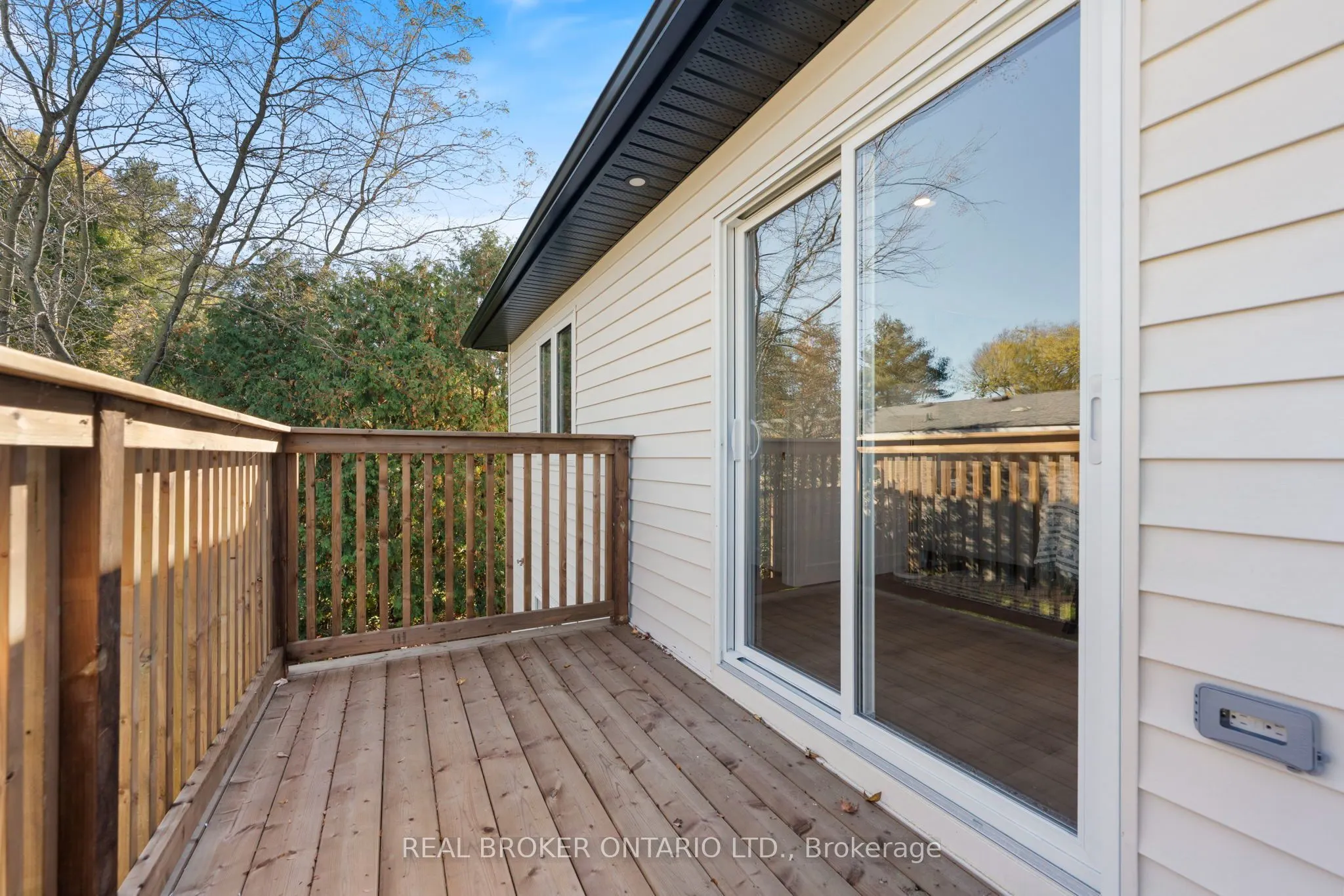 151 DAVIS Street #4