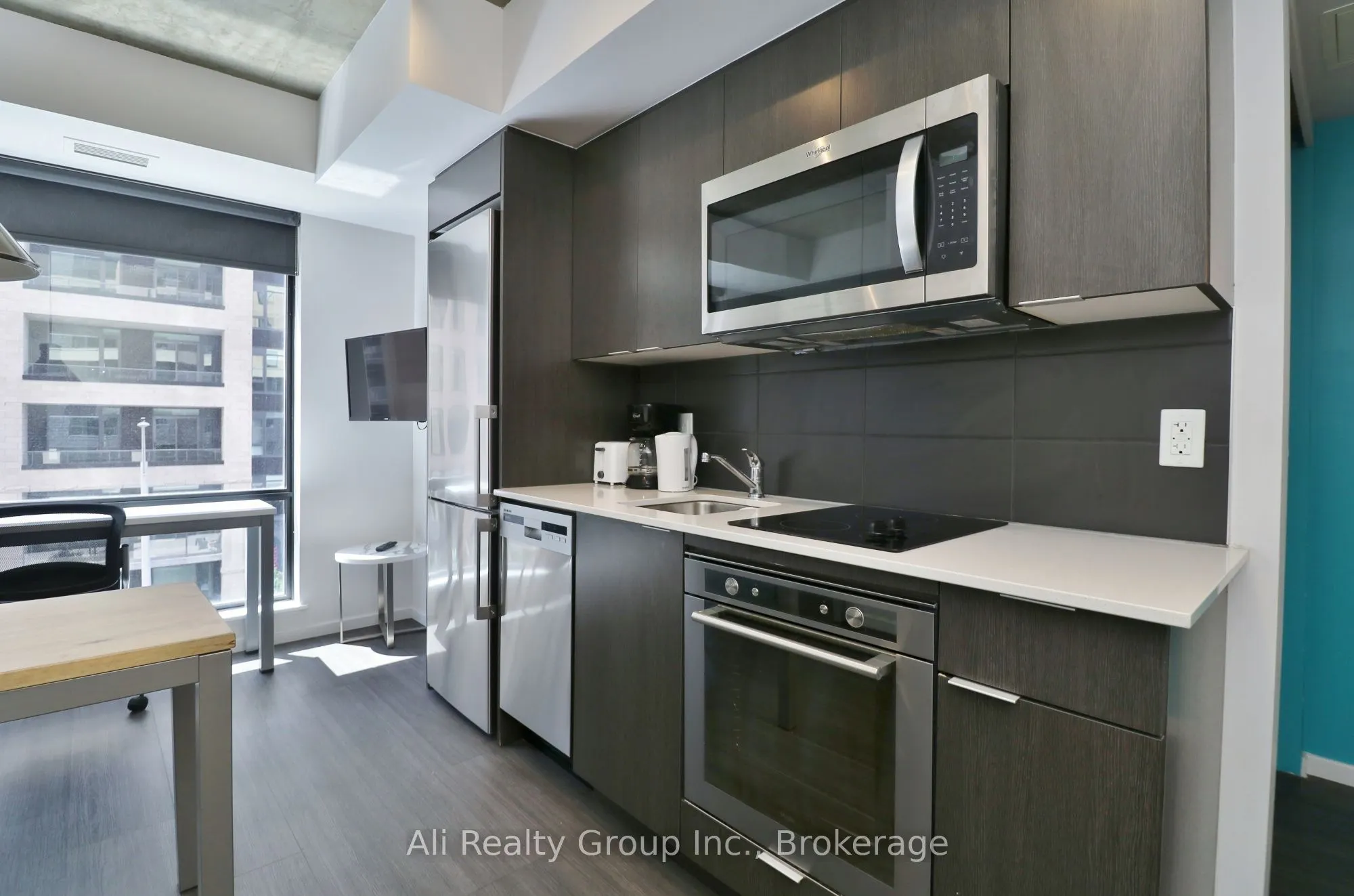 105 Champagne Avenue S #1601