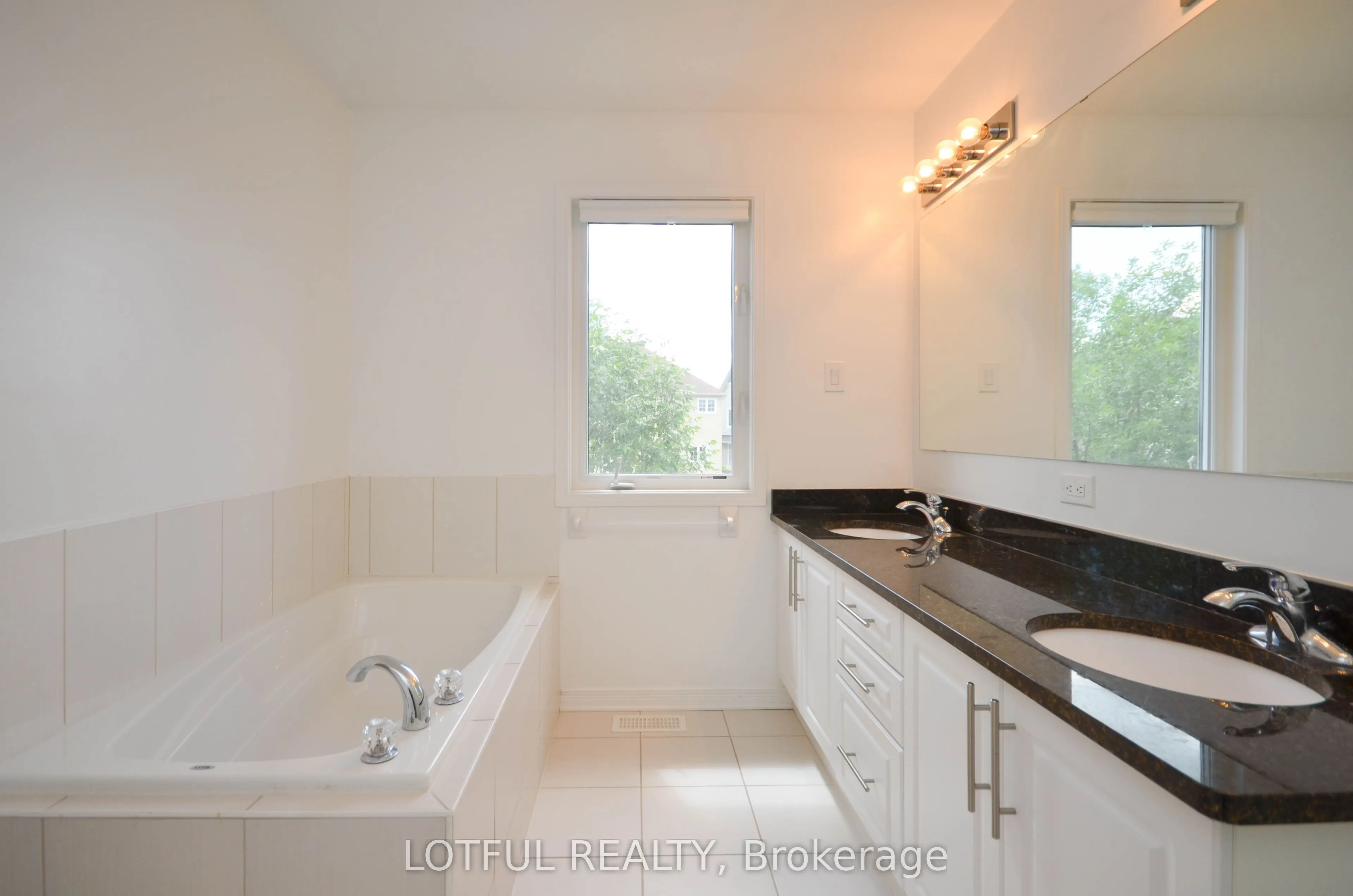62 DUNDALK Private