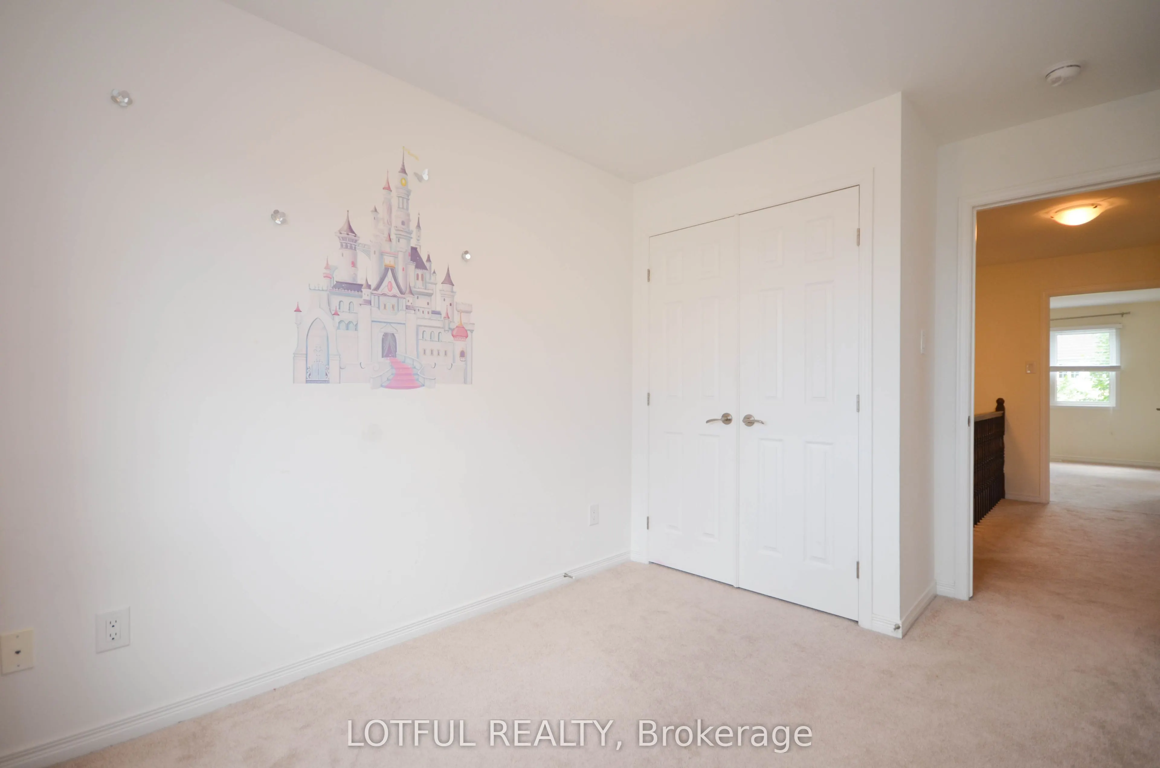 62 DUNDALK Private