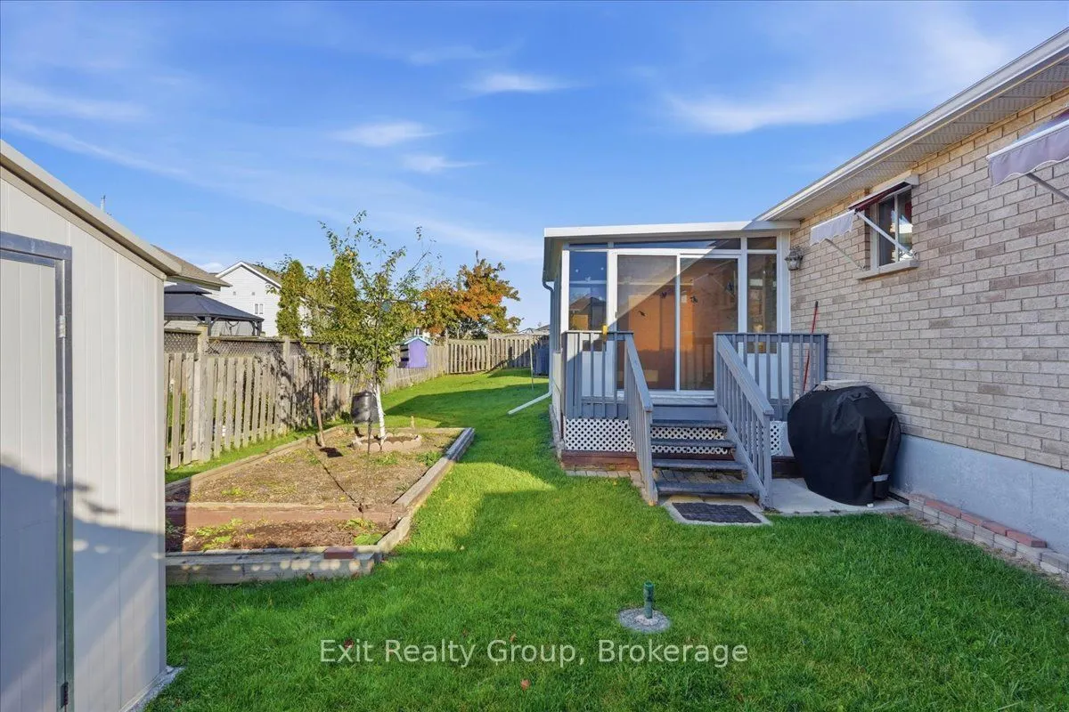 6 Hemlock Crescent