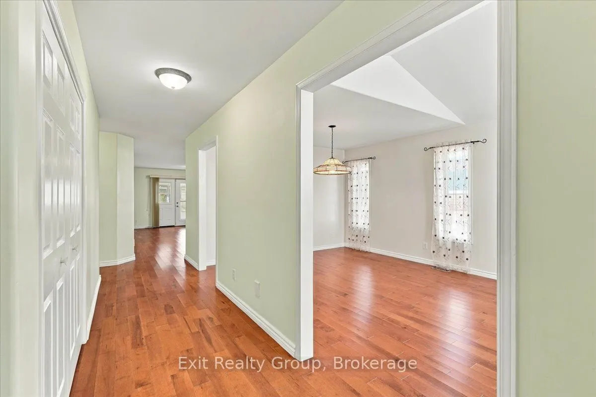 6 Hemlock Crescent