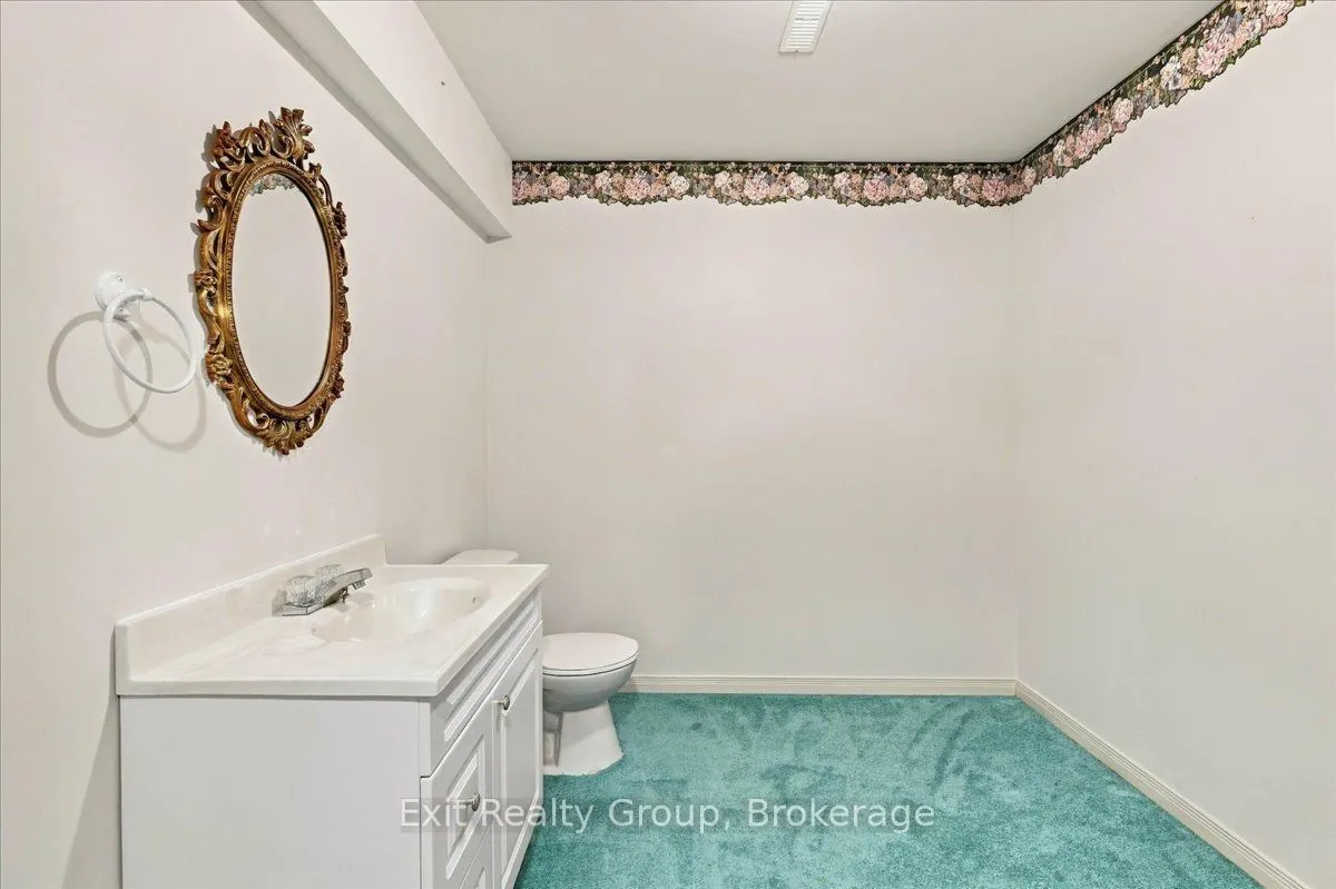 6 Hemlock Crescent
