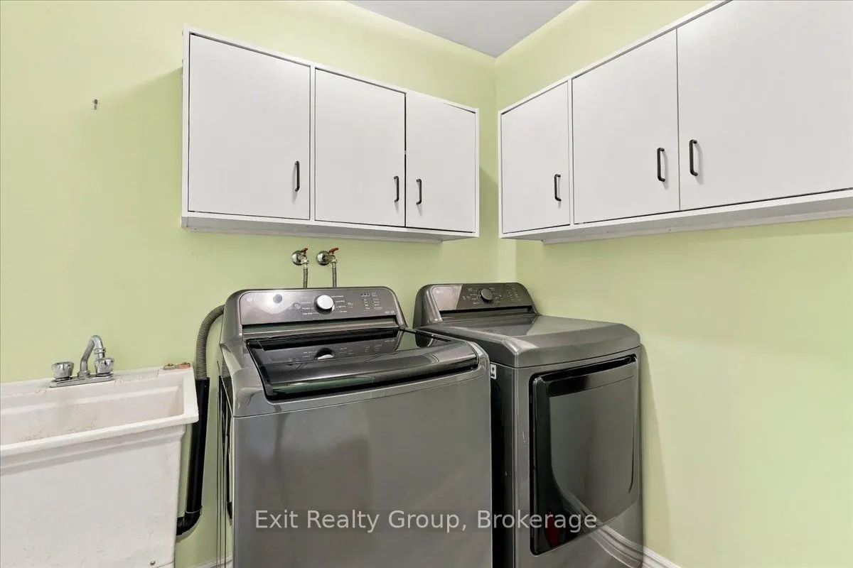 6 Hemlock Crescent