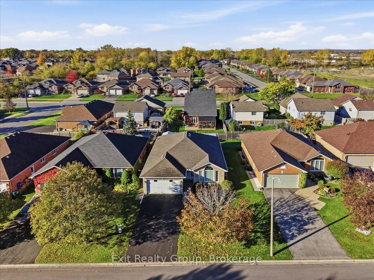 6 Hemlock Crescent