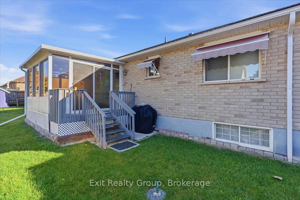 6 Hemlock Crescent