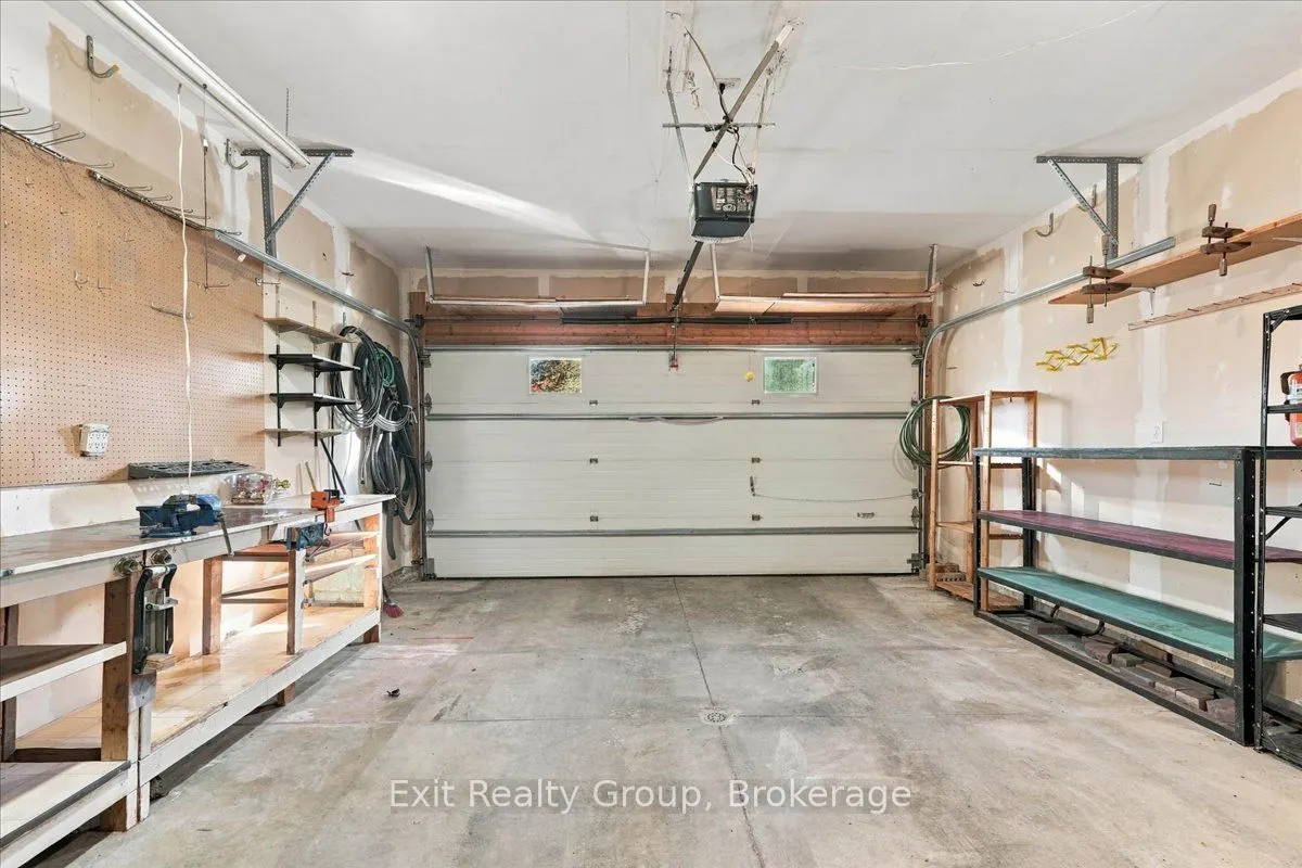 6 Hemlock Crescent