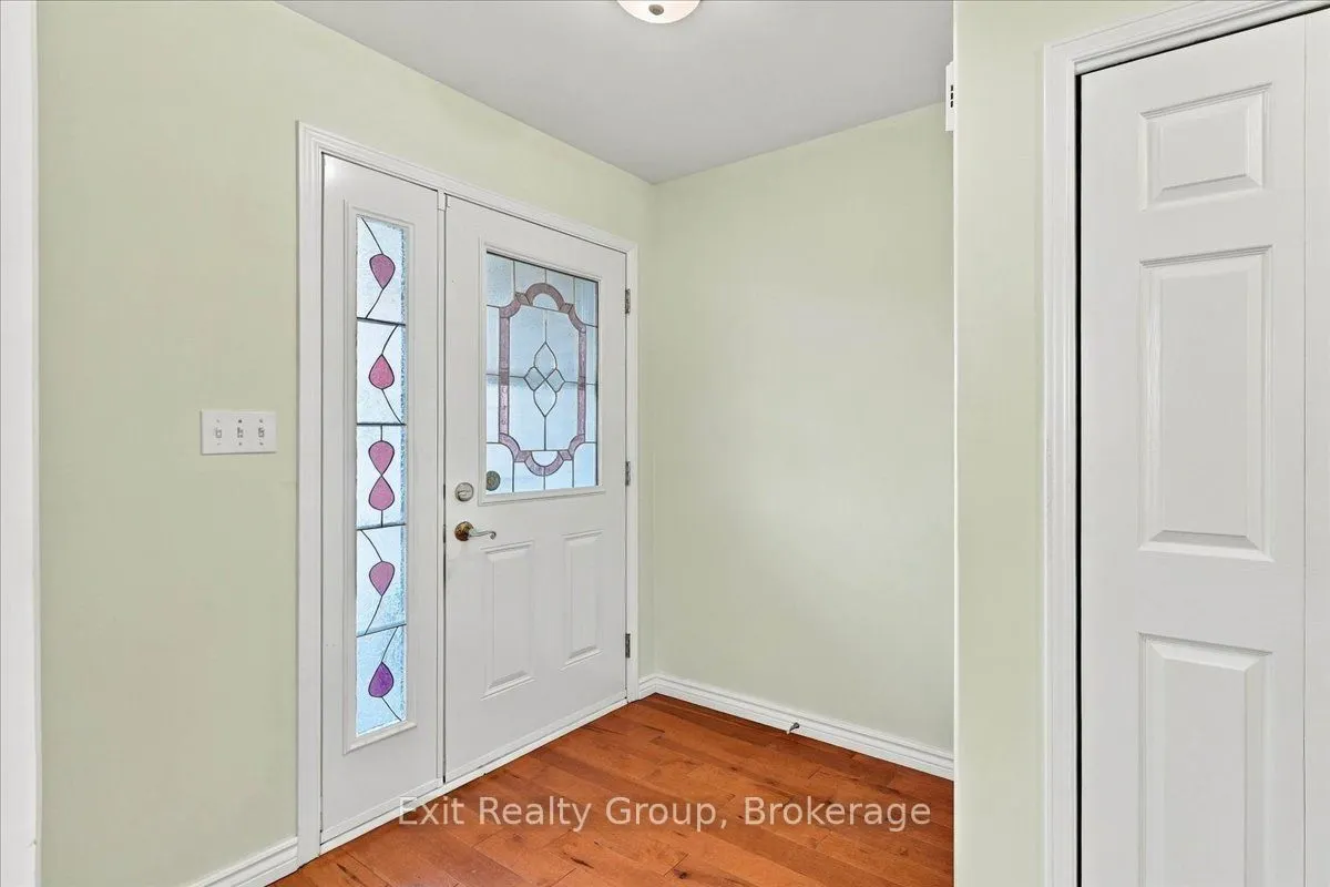 6 Hemlock Crescent