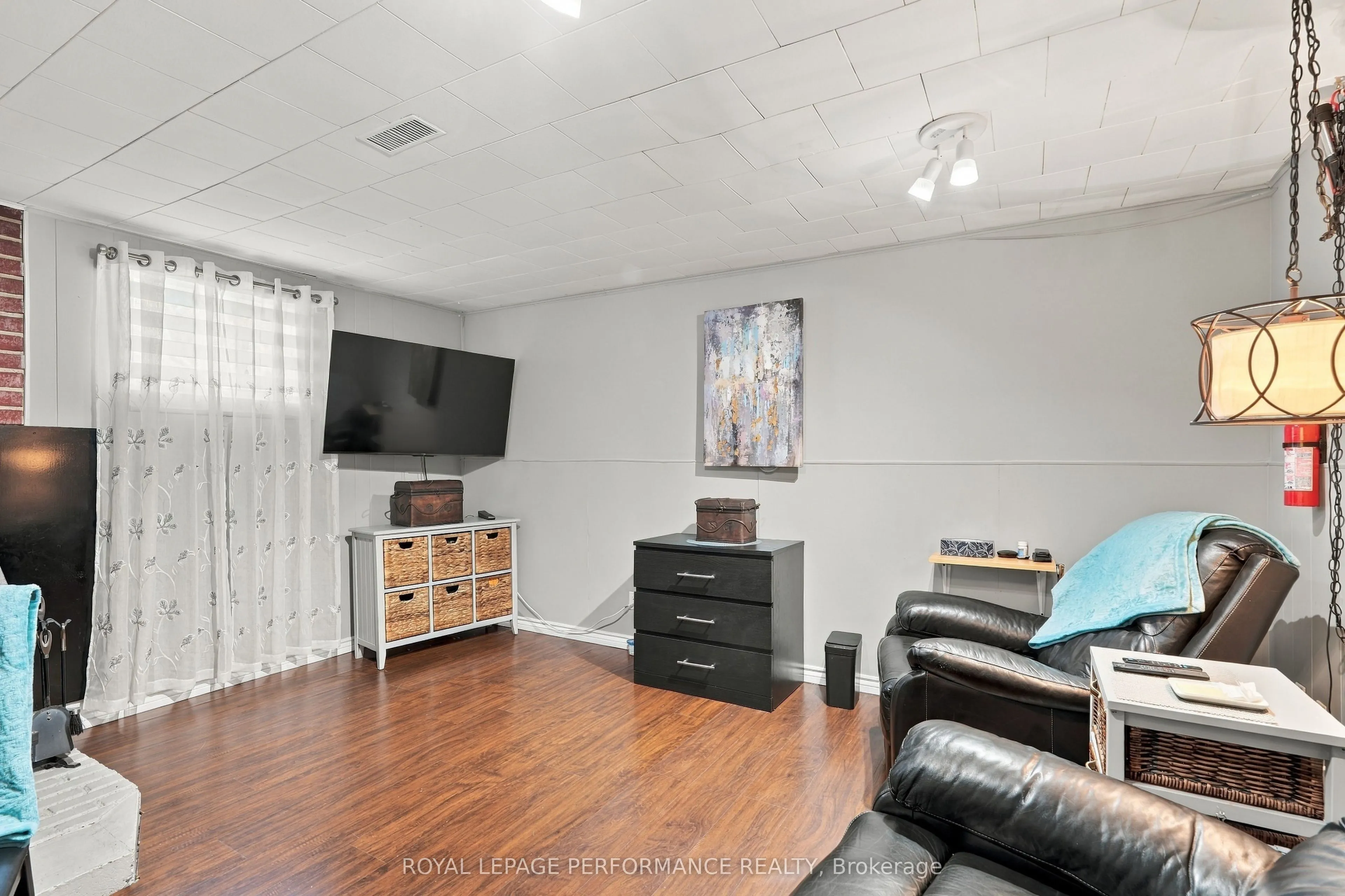 1394 Sandy Hill Road