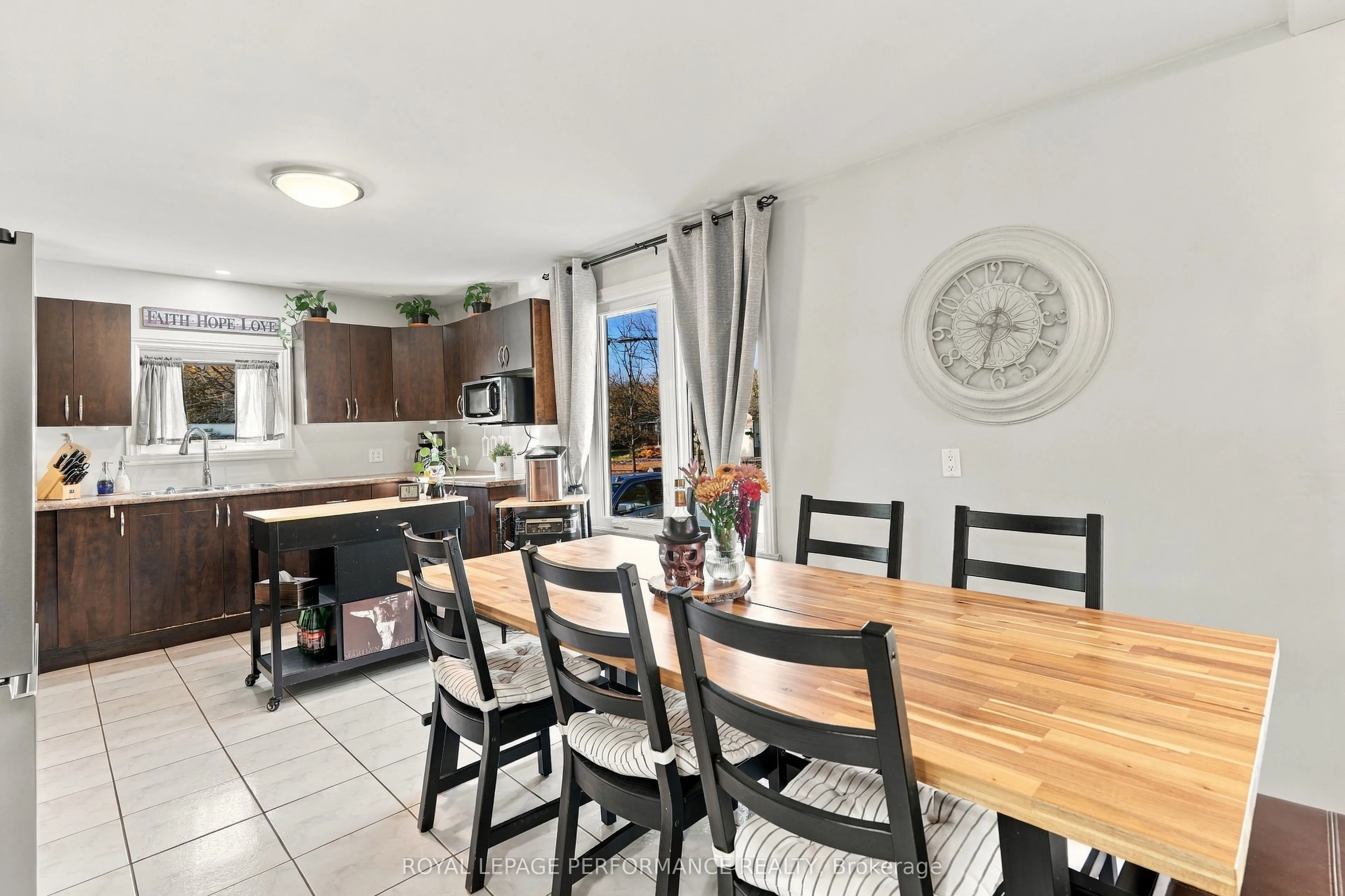 1394 Sandy Hill Road