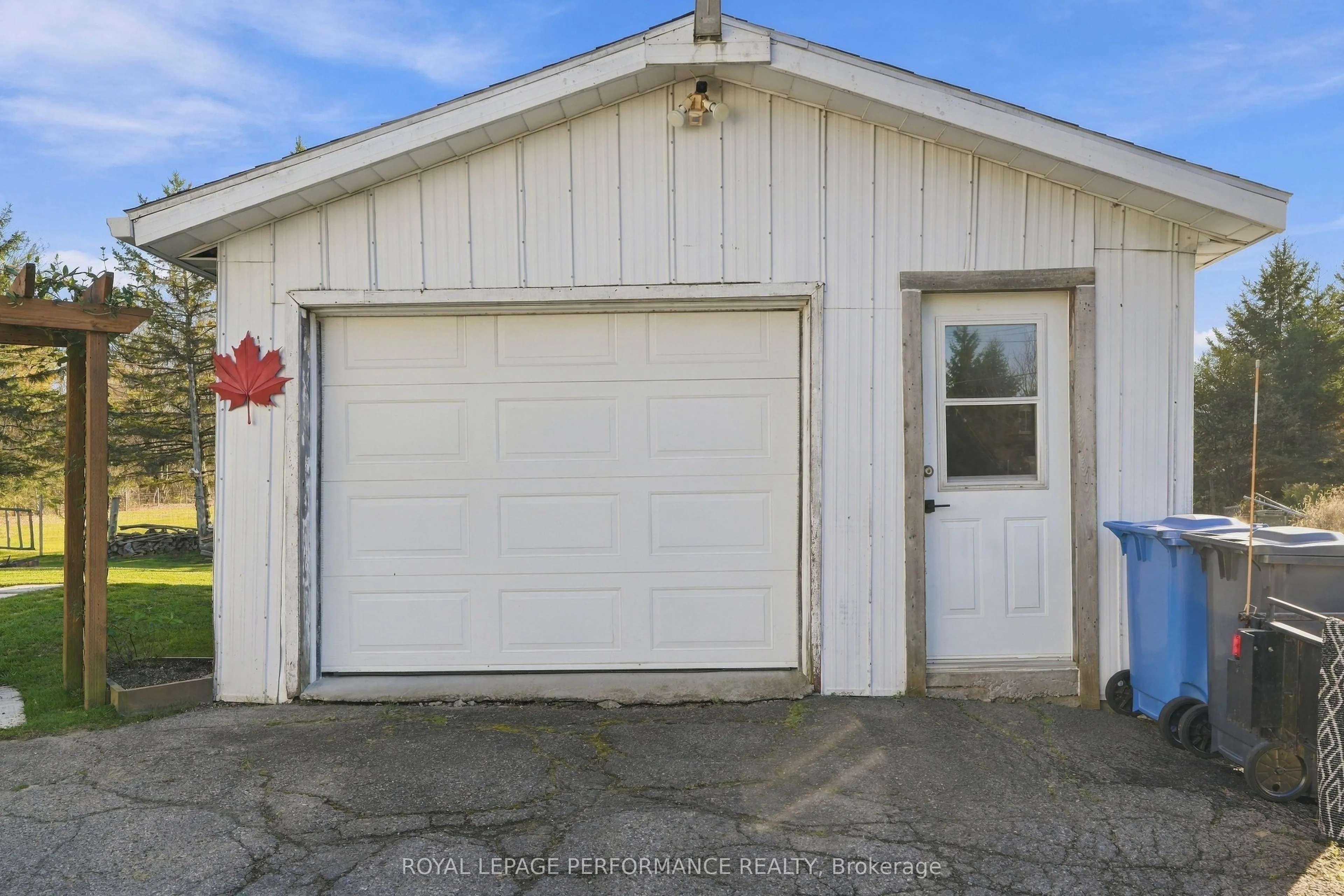 1394 Sandy Hill Road