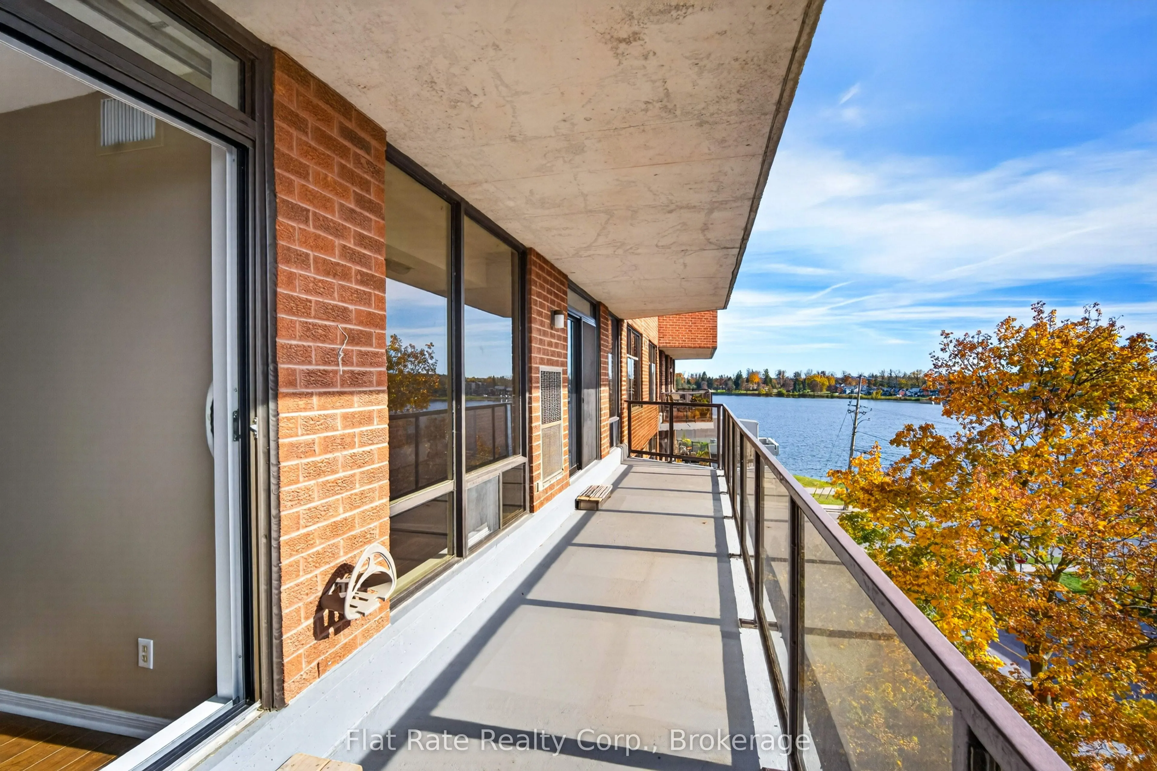 2 George Street N #406