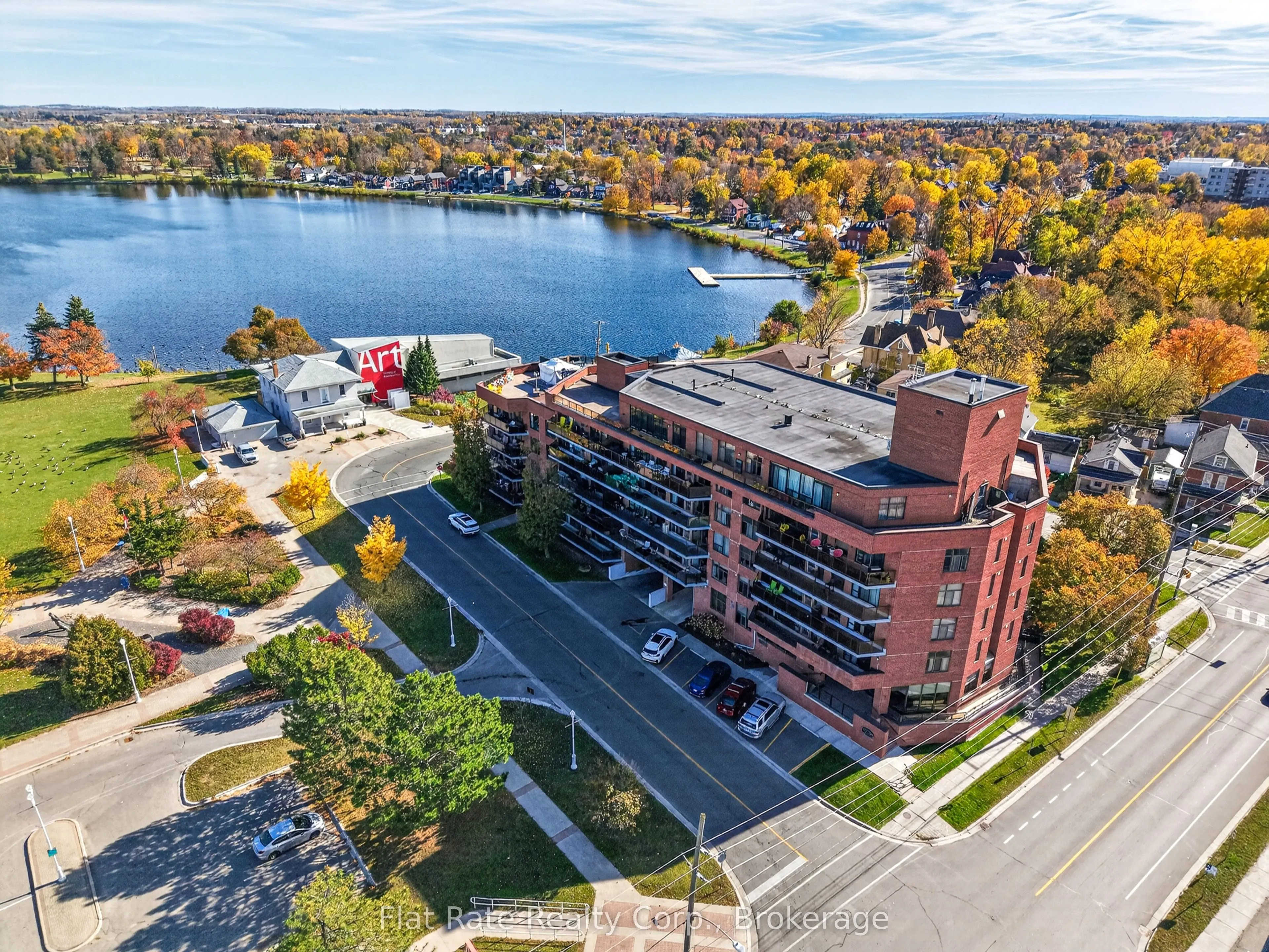 2 George Street N #406