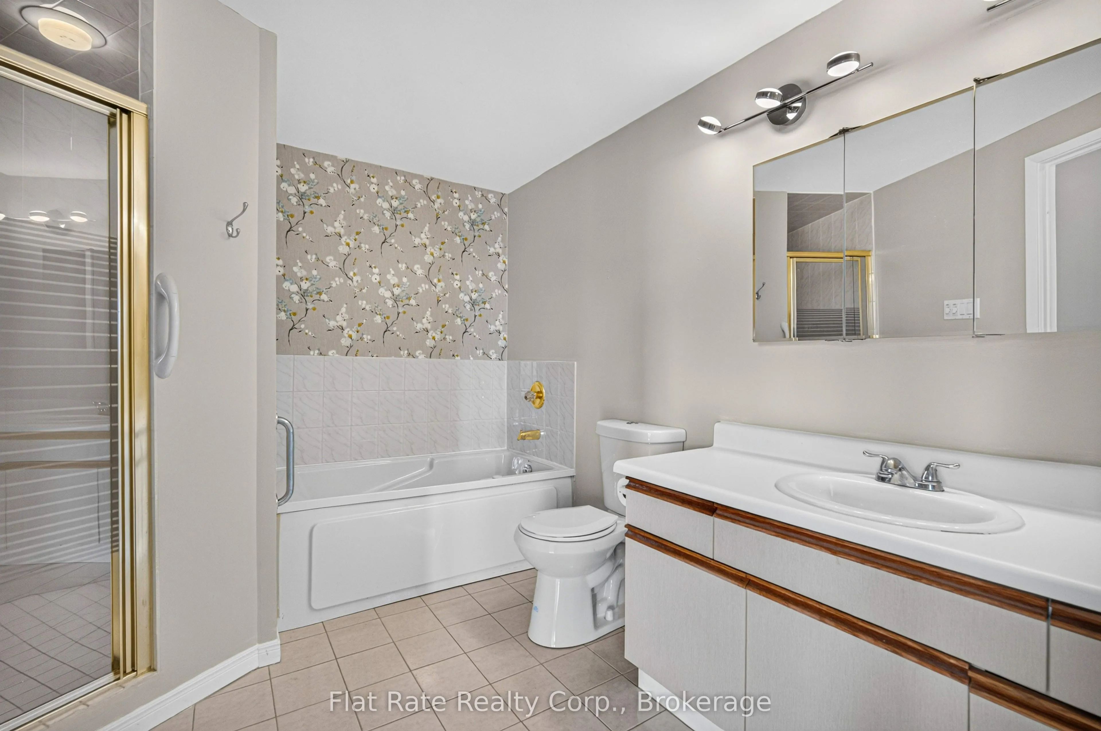 2 George Street N #406