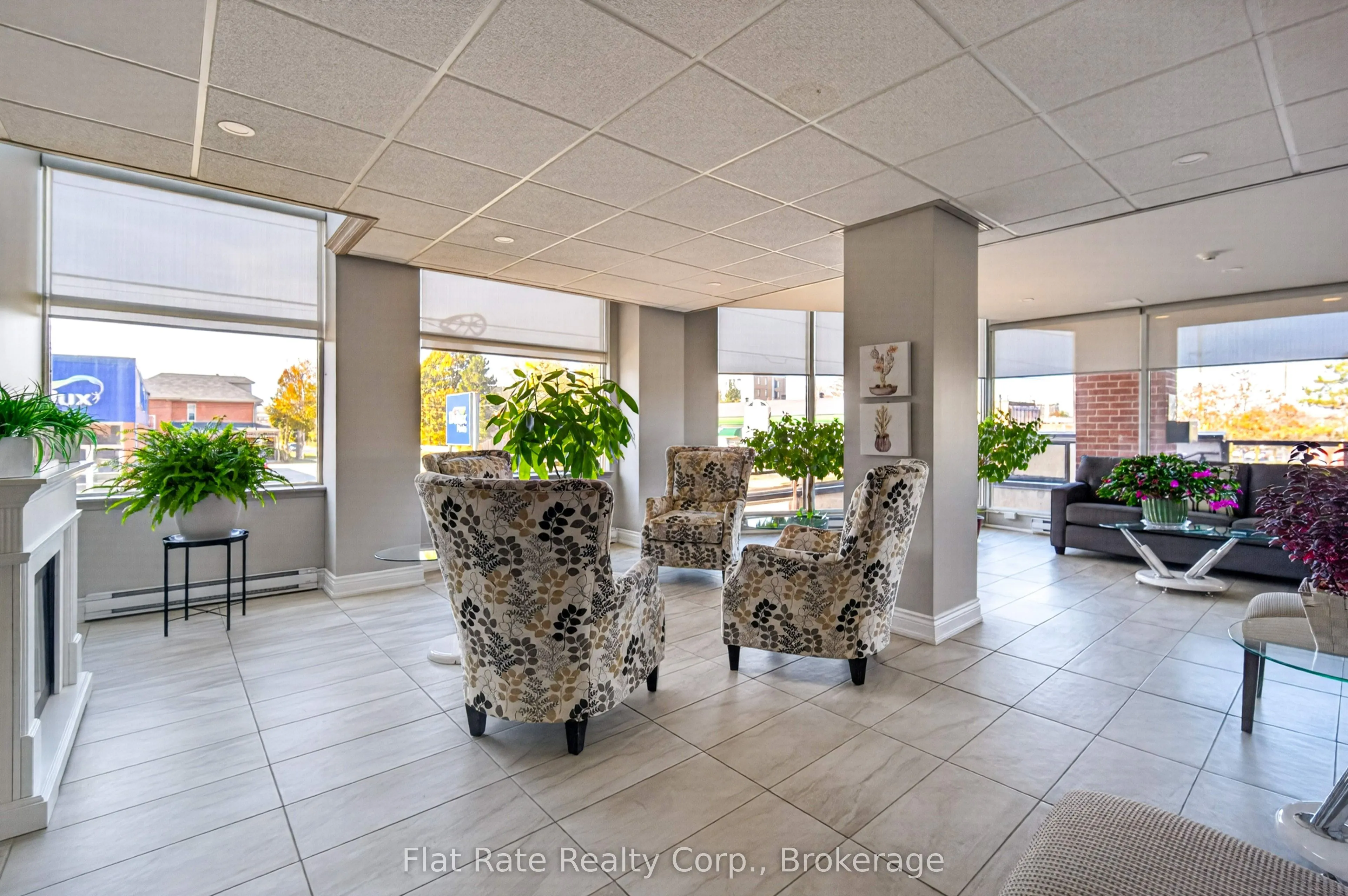2 George Street N #406