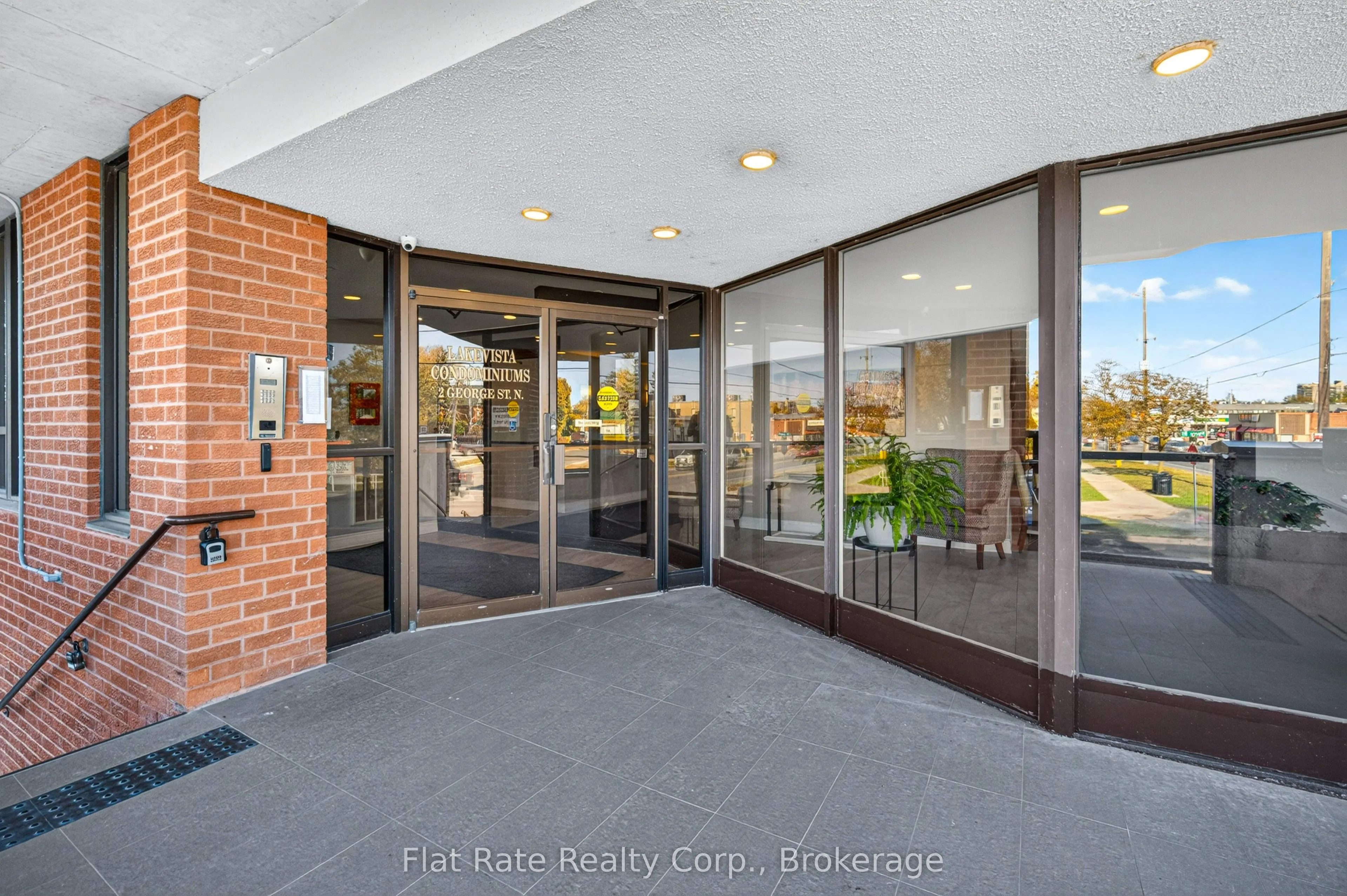 2 George Street N #406