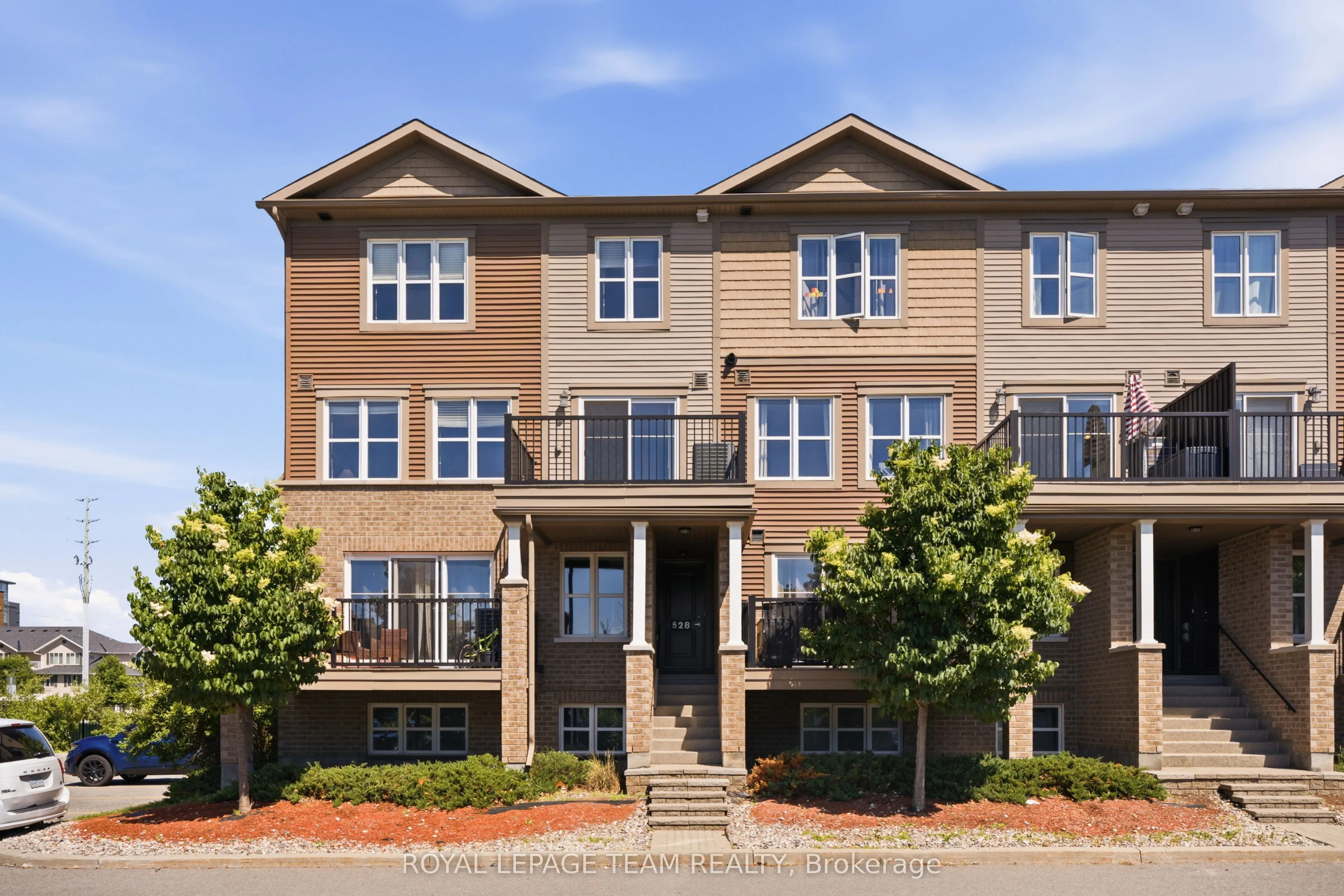 528 Clearbrook Drive #12