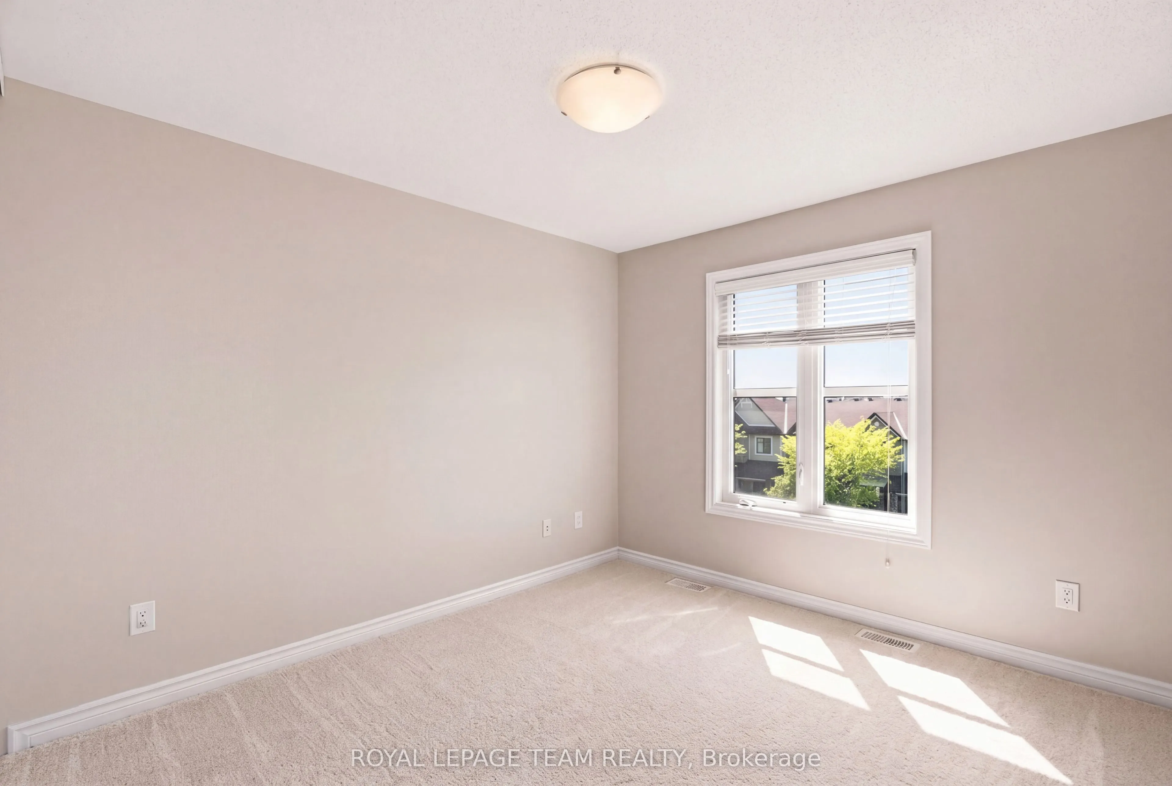 528 Clearbrook Drive #12