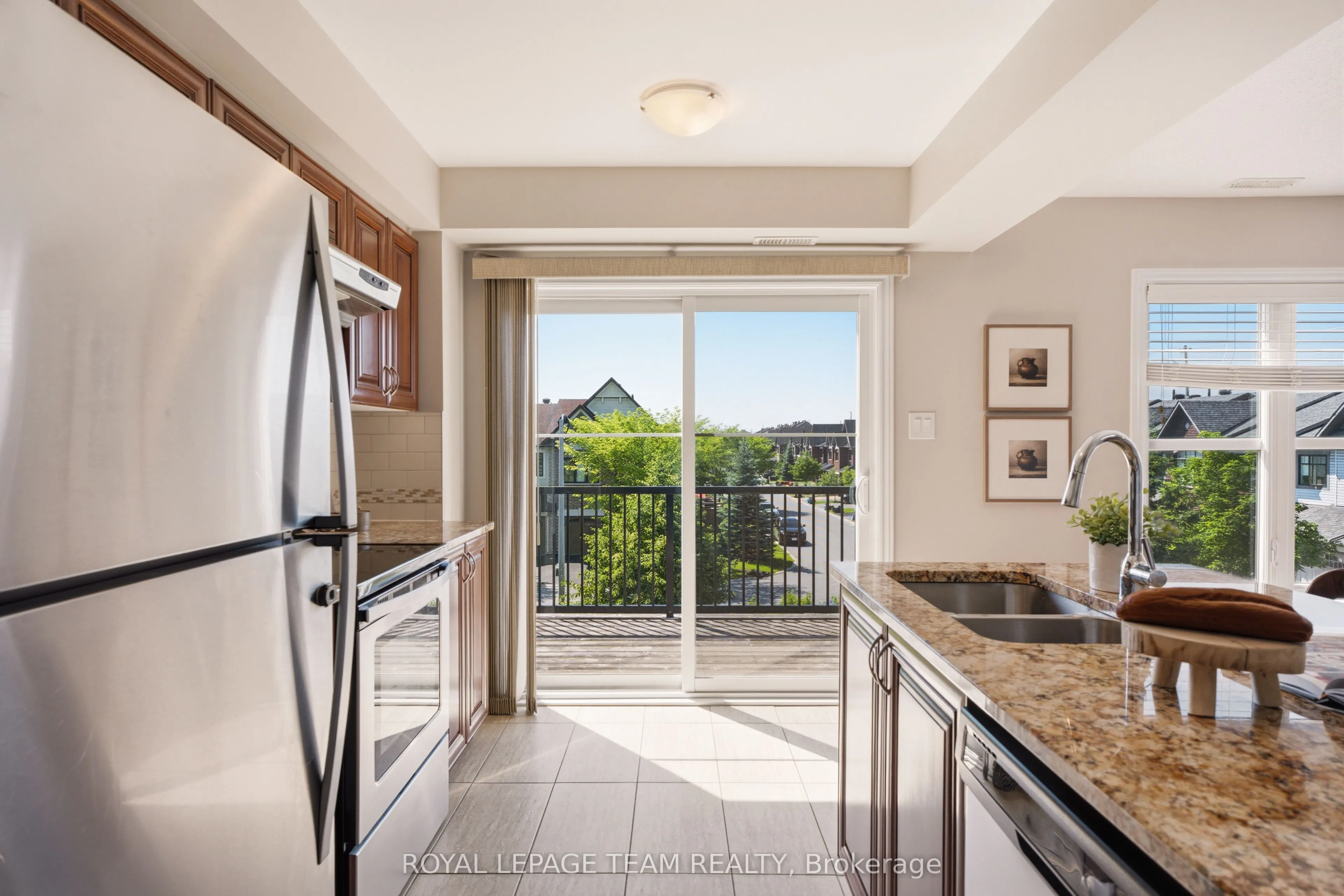 528 Clearbrook Drive #12
