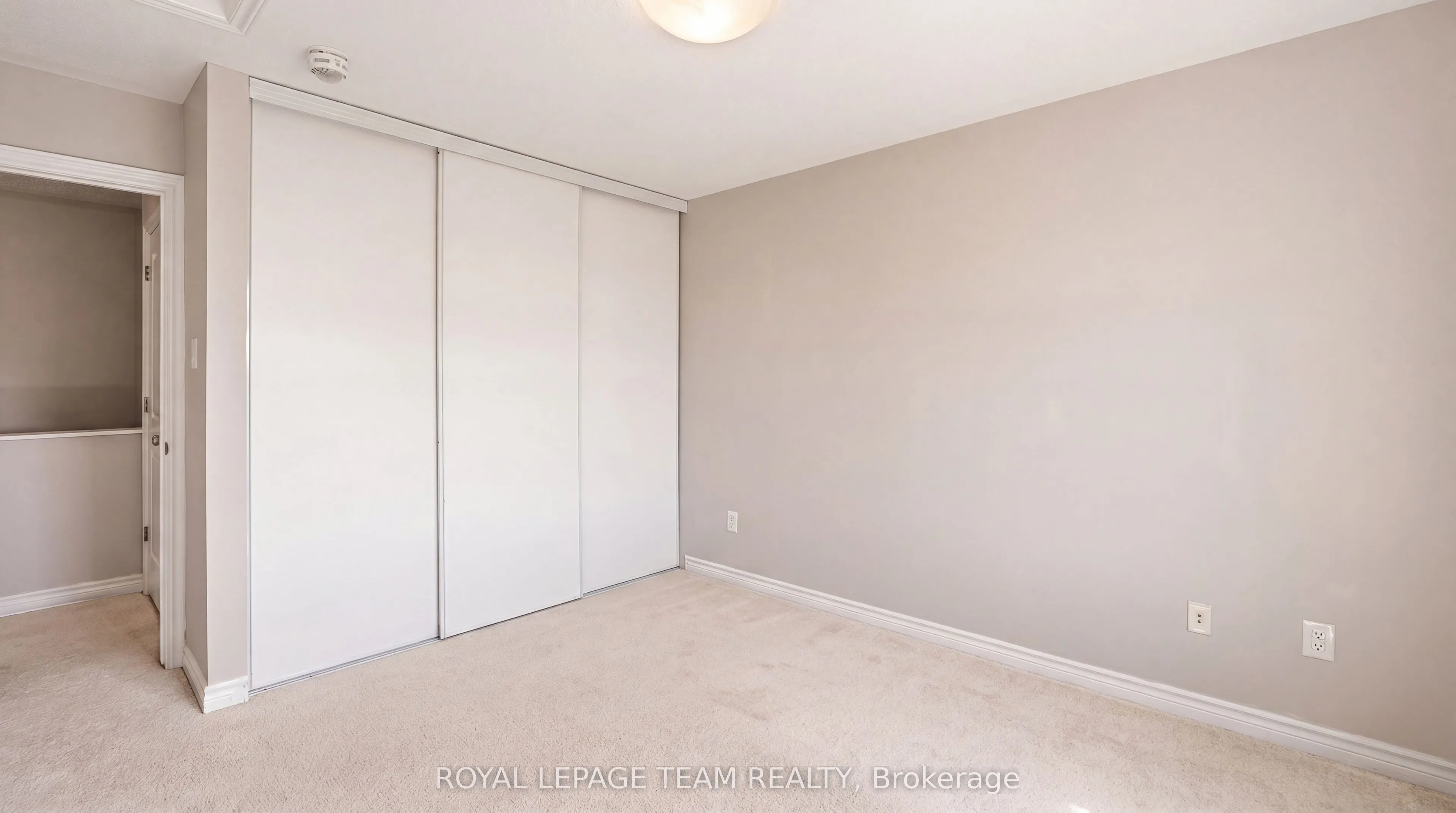 528 Clearbrook Drive #12