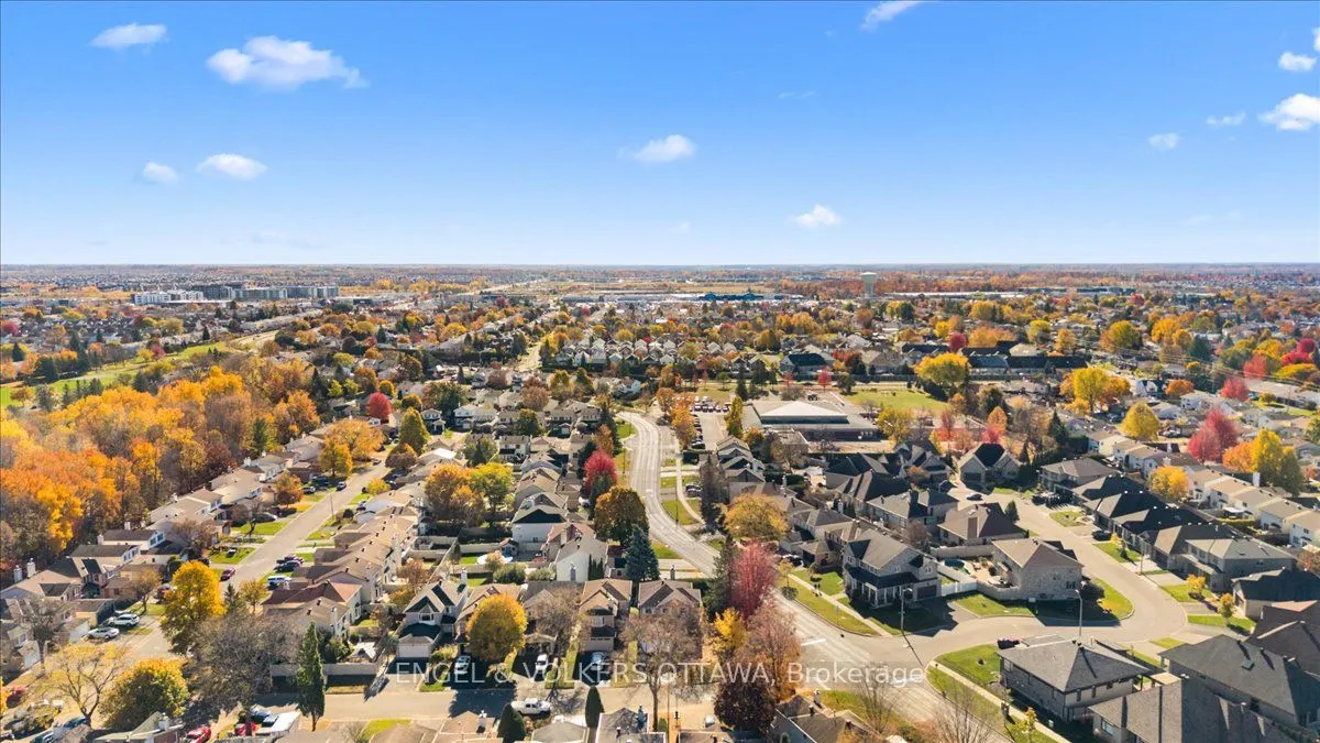 1678 Des Perdrix Crescent