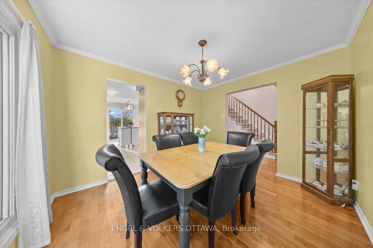 1678 Des Perdrix Crescent