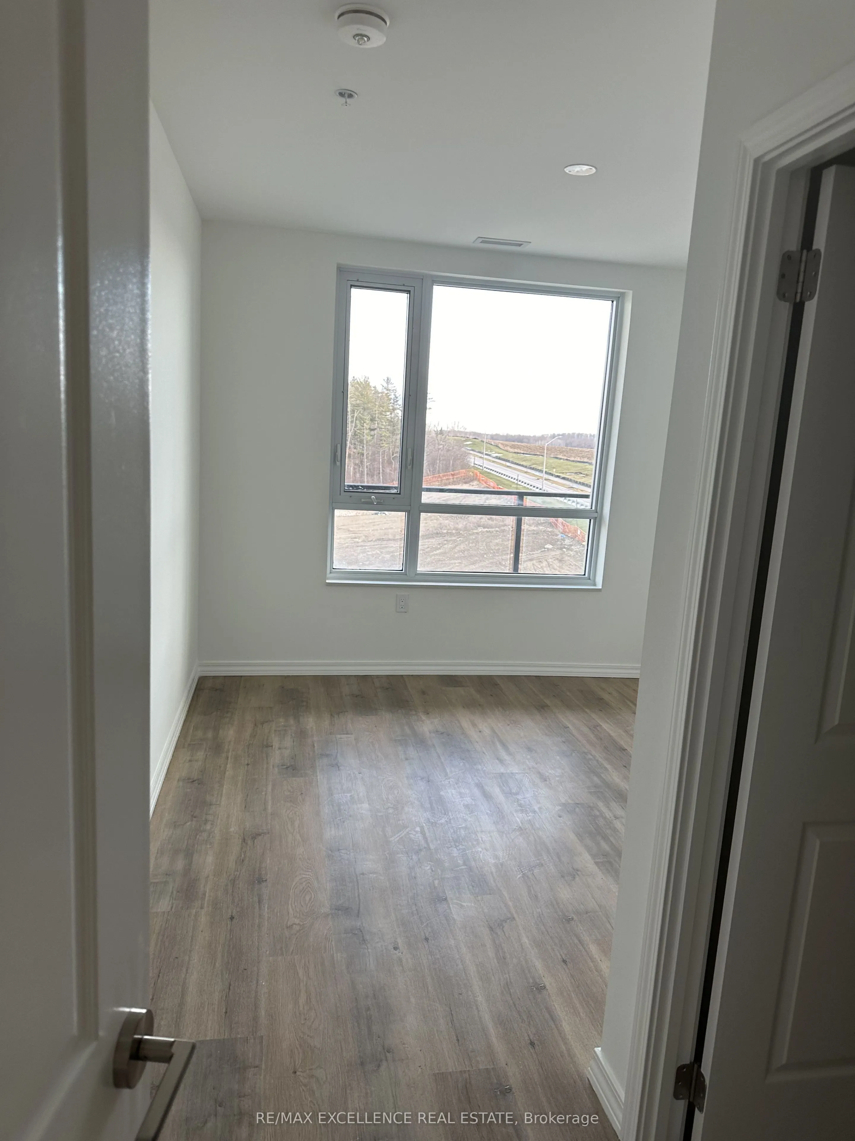 1098 Paisley Road #708A
