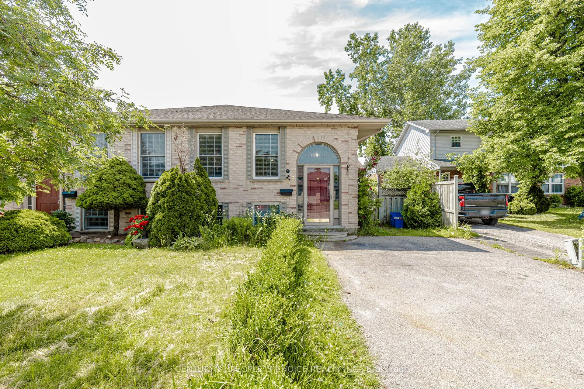 29 Julia Court #Main Floor