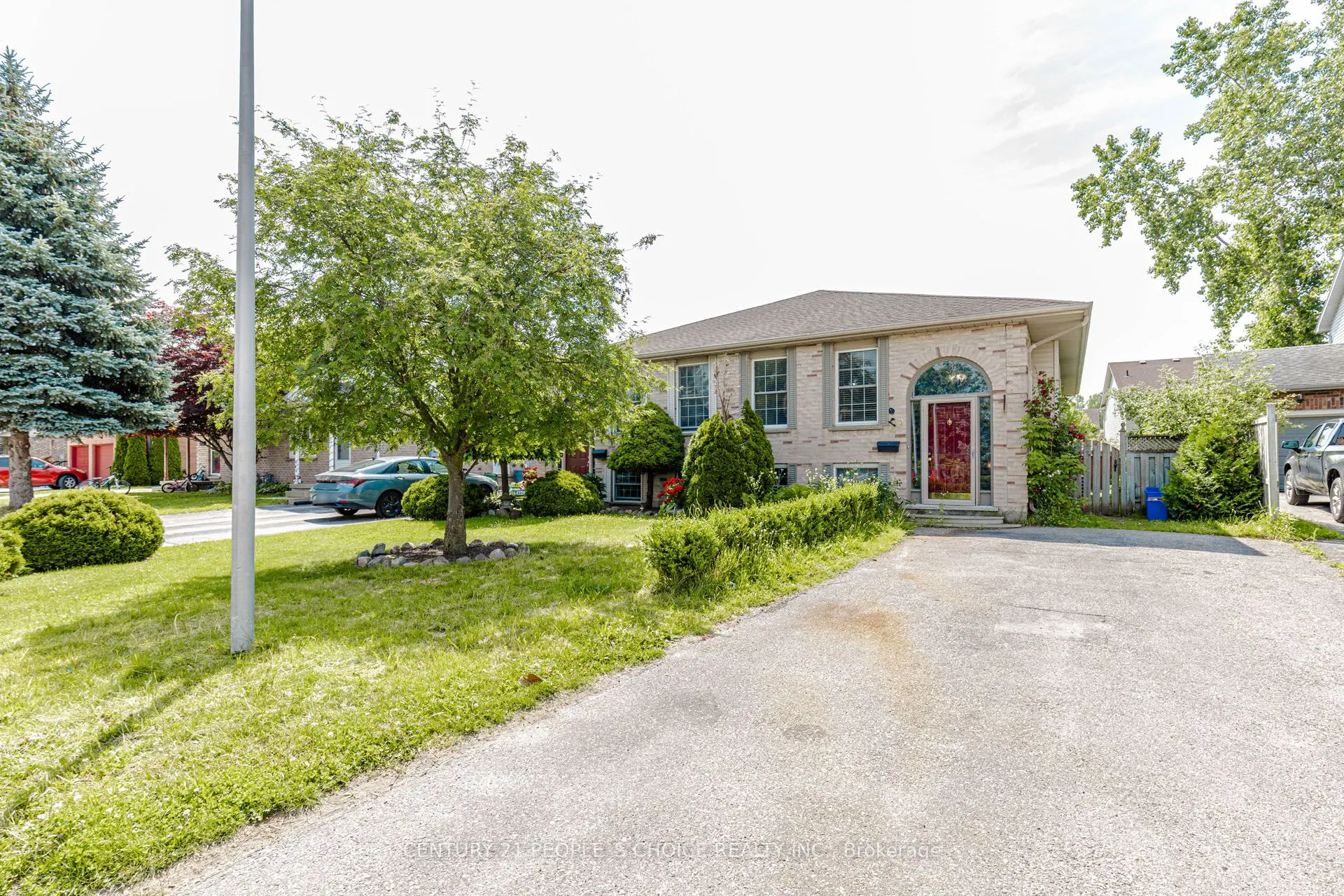 29 Julia Court #Main Floor