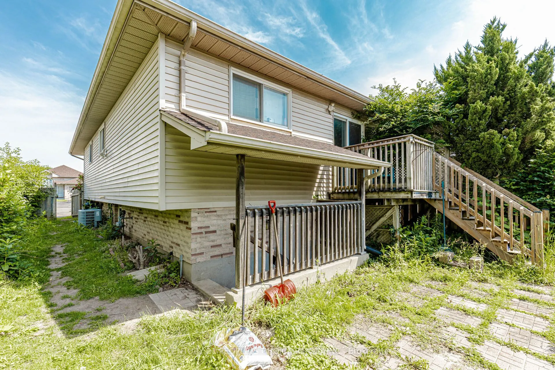 29 Julia Court #Main Floor