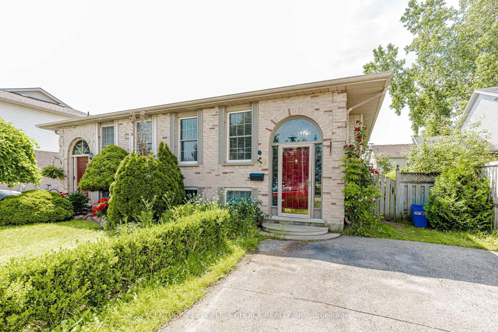 29 Julia Court #Main Floor