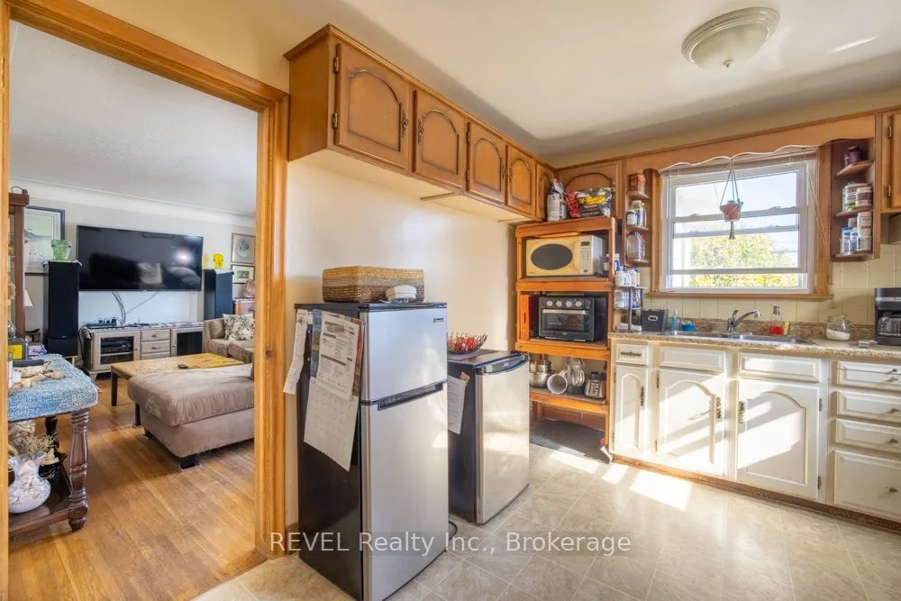 1582 Creek Road