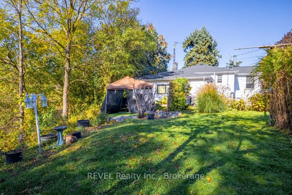 1582 Creek Road