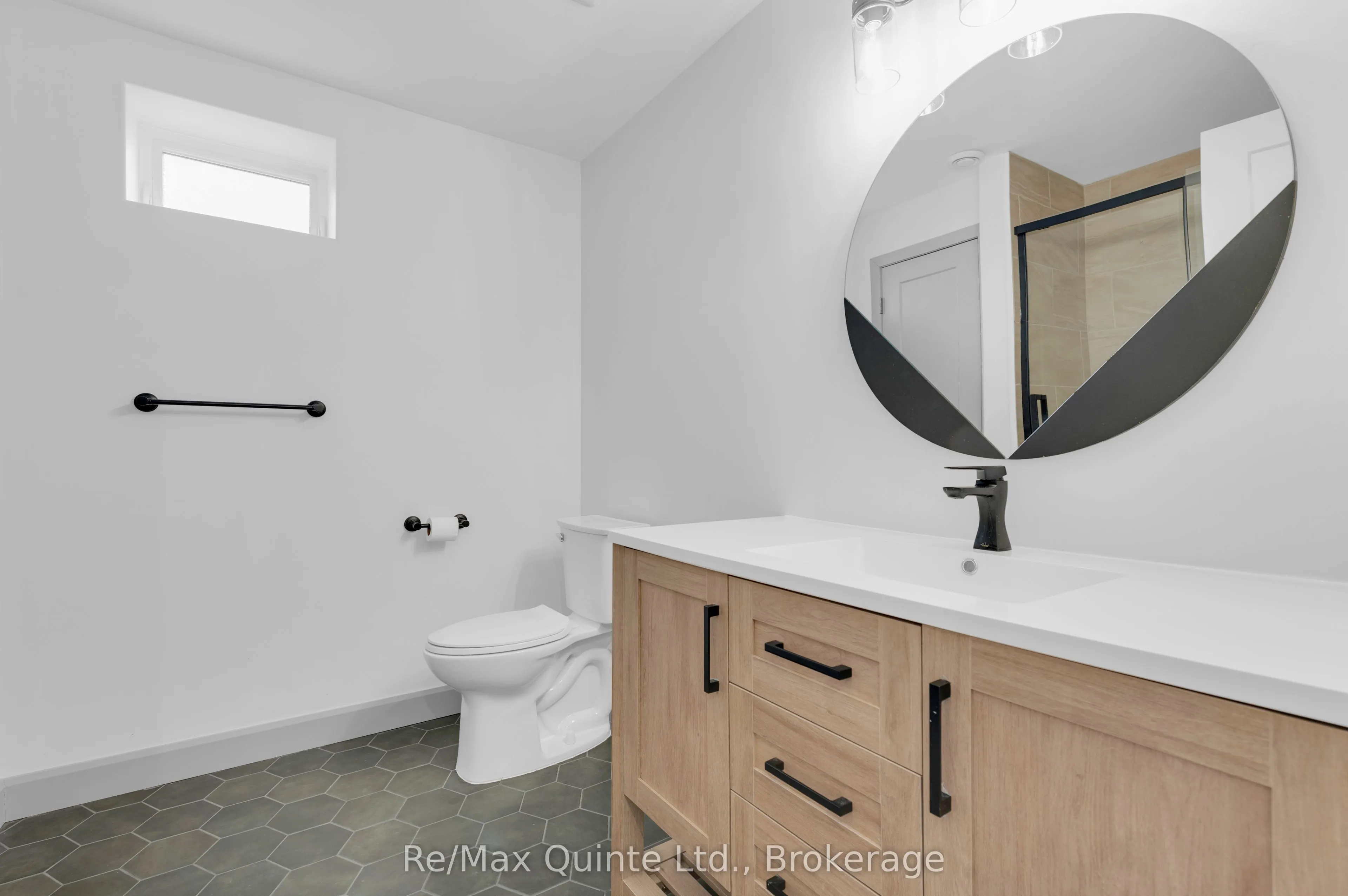 60 Singleton Street
