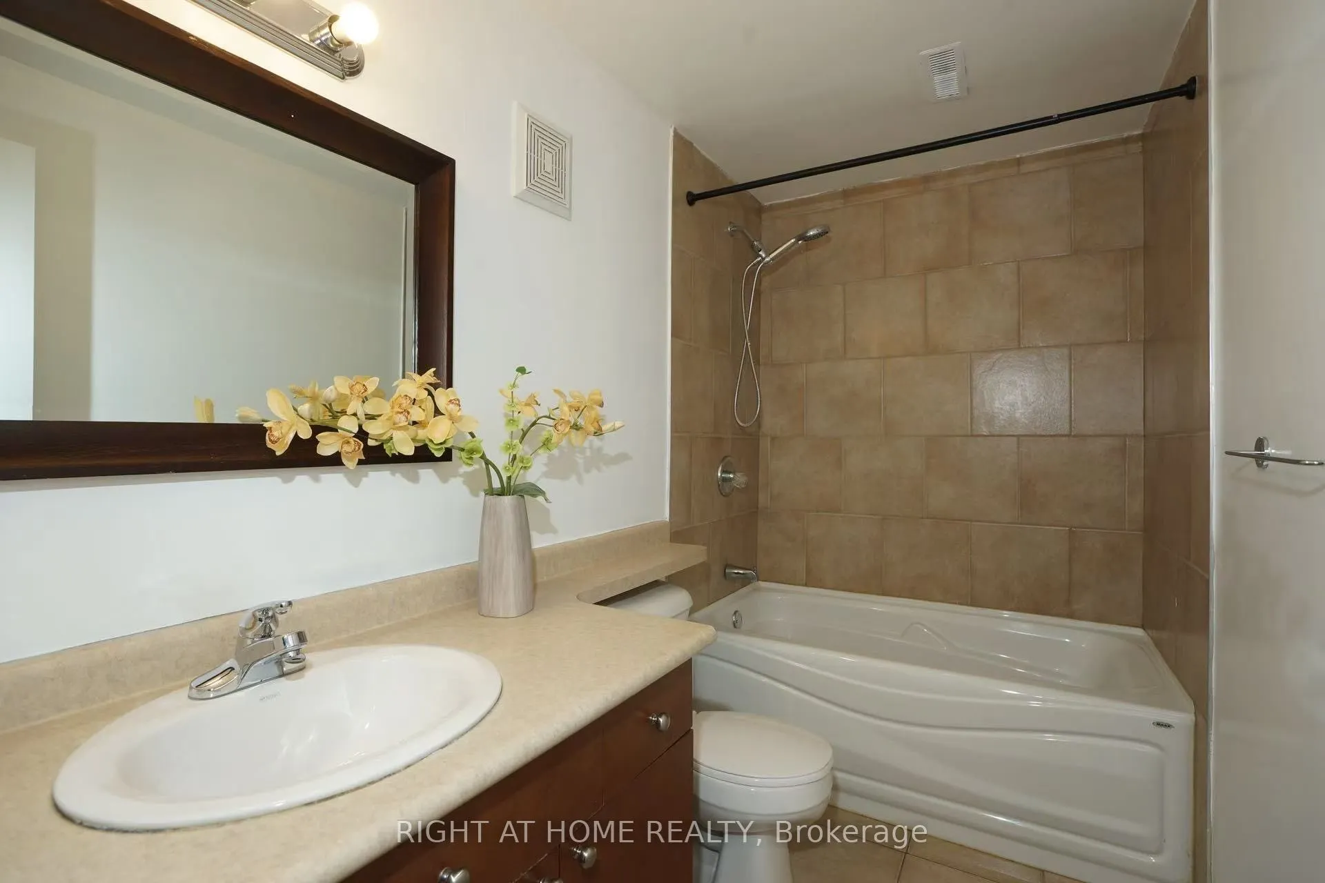 1422 Mickleborough Drive