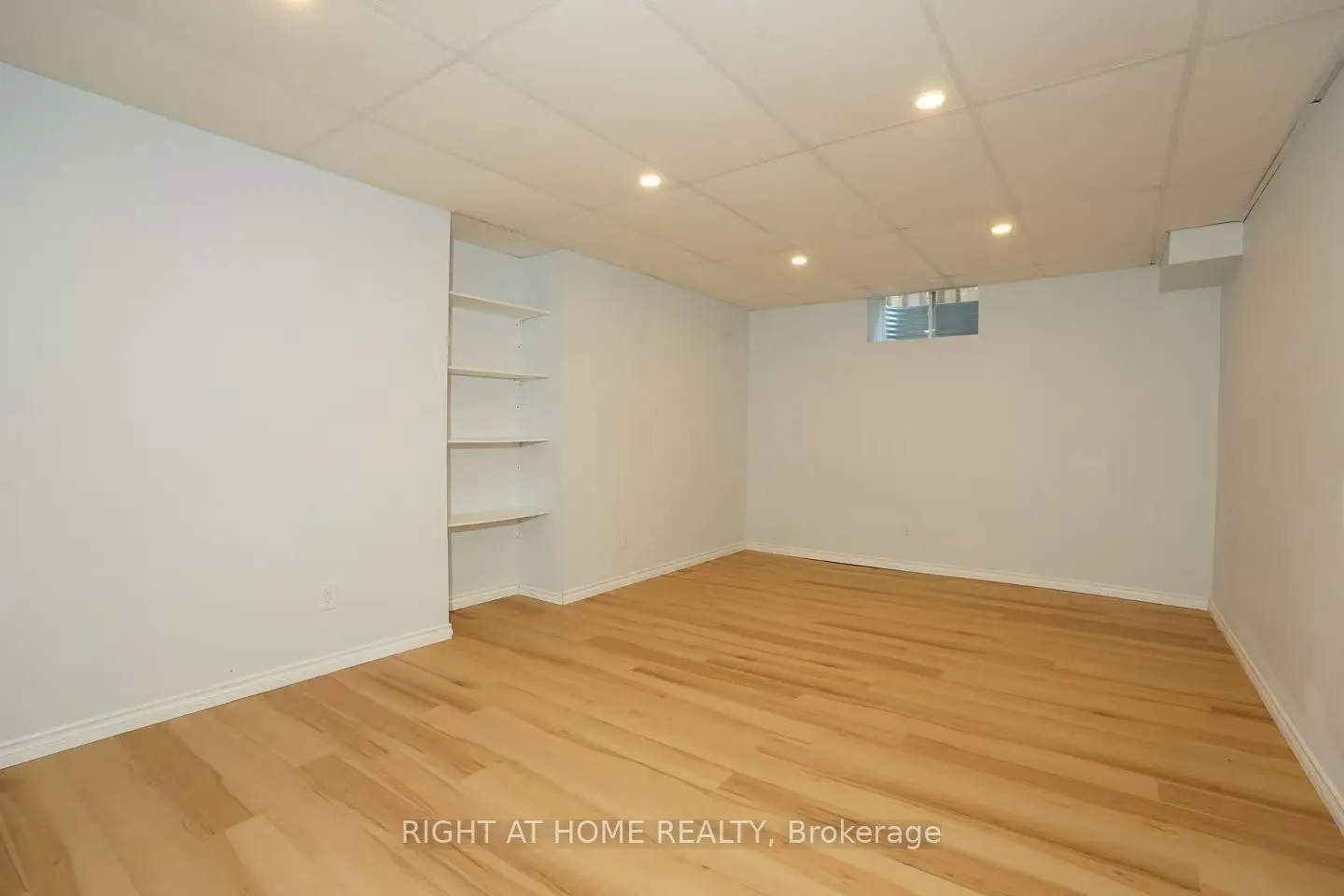 1422 Mickleborough Drive