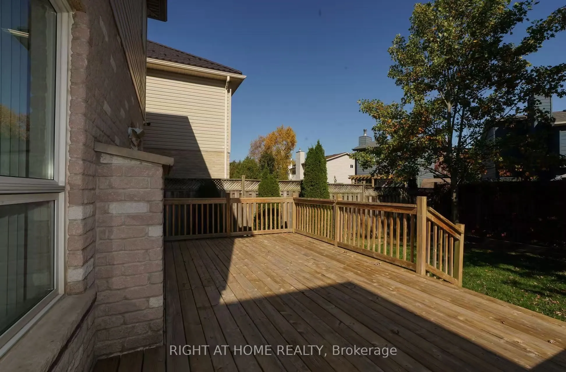 1422 Mickleborough Drive