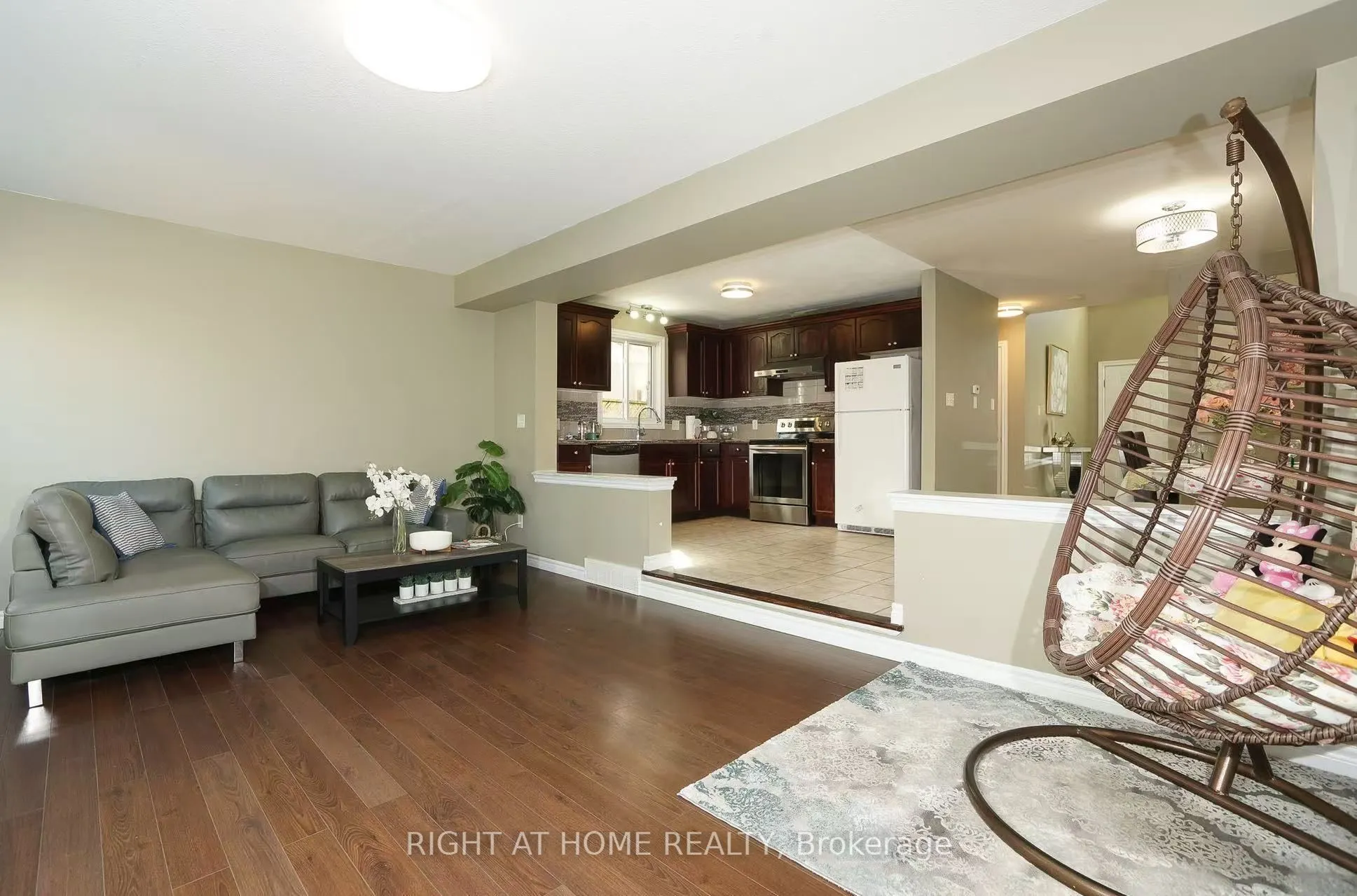 1422 Mickleborough Drive