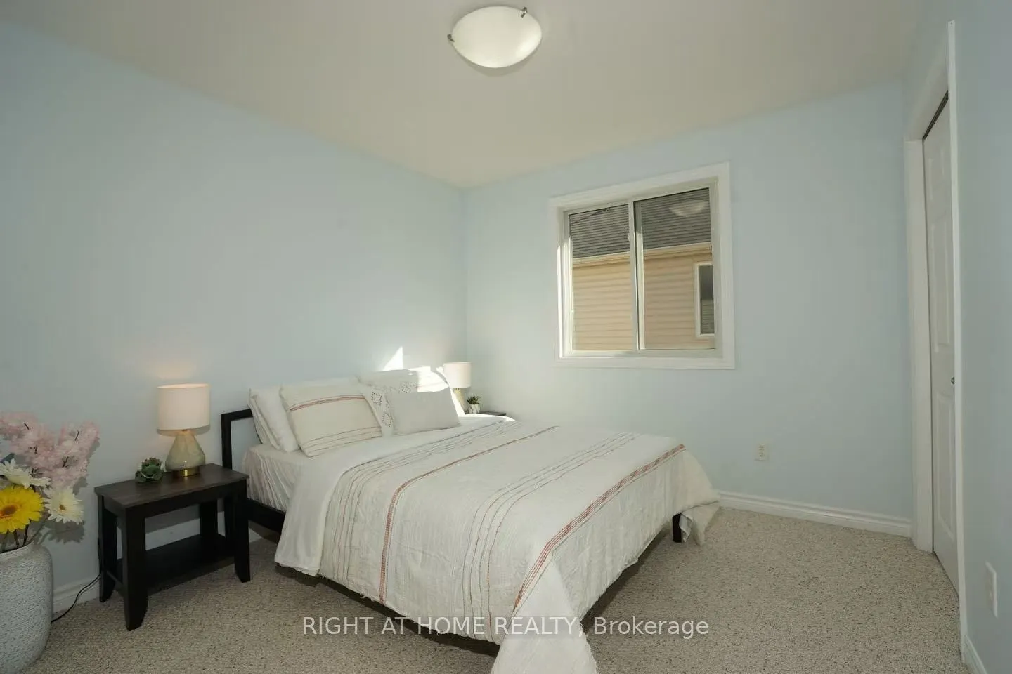1422 Mickleborough Drive